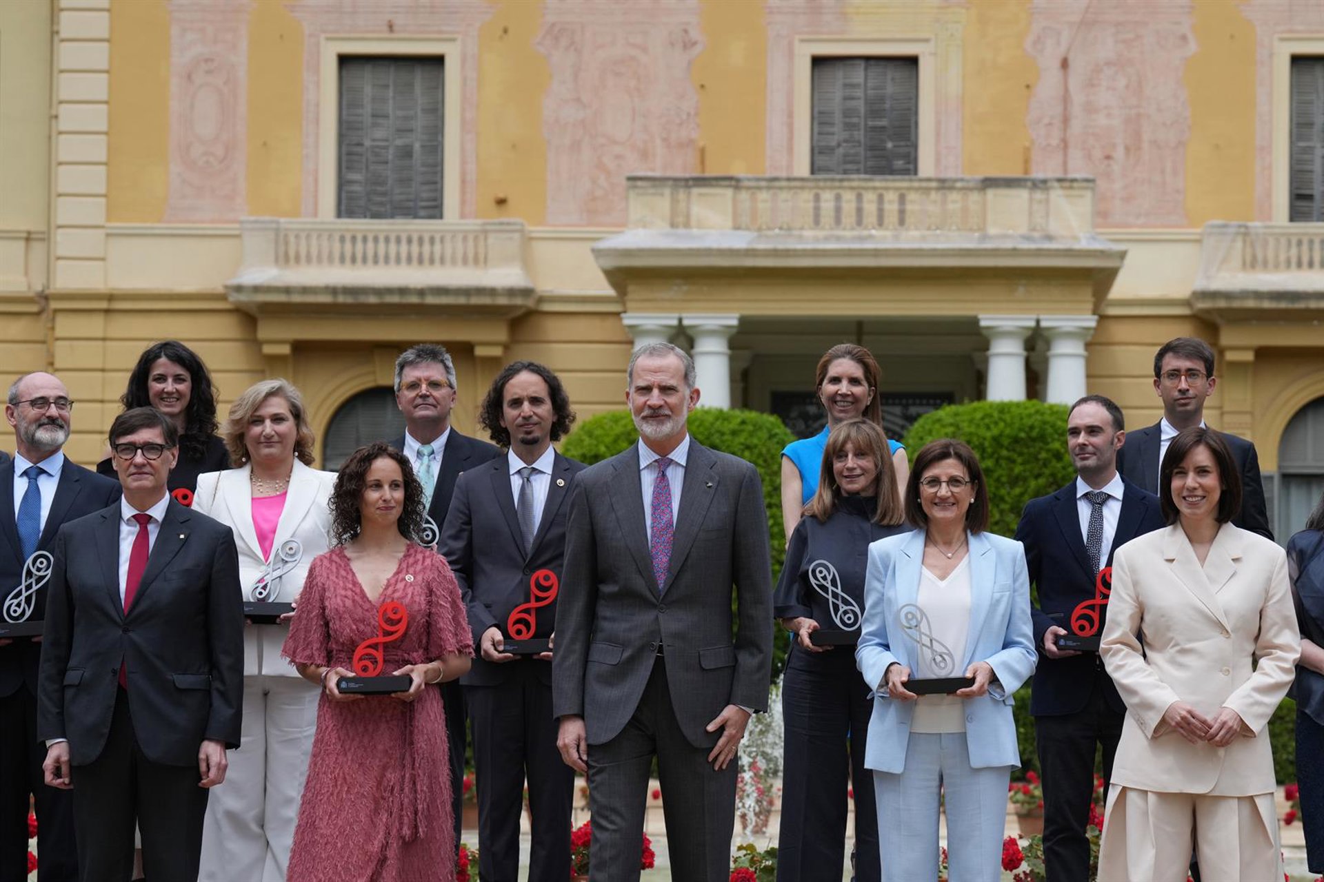 El Rey defiende apoyar «con visión de Estado» a científicos en su labor al servicio de la sociedad