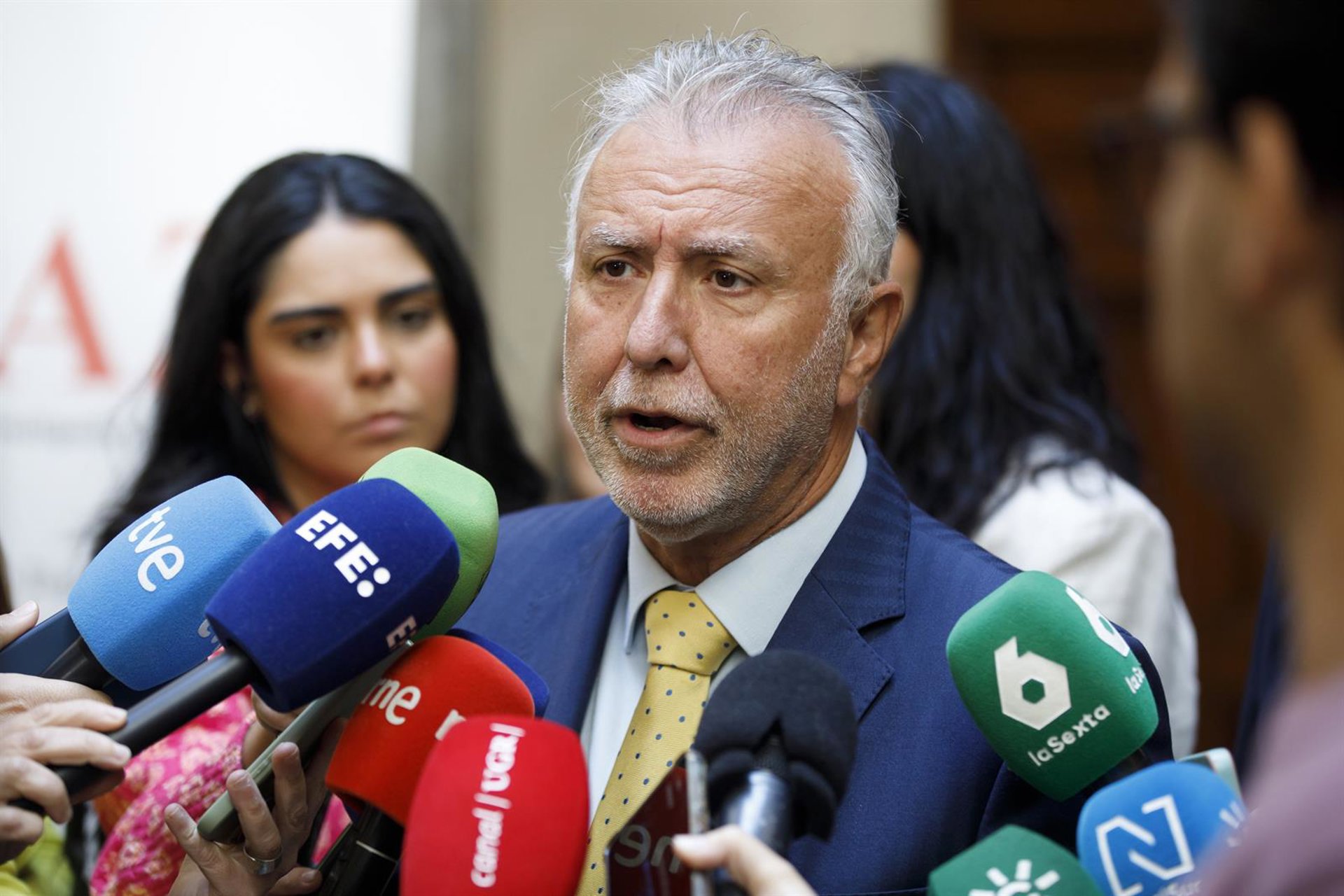 El Gobierno responde a Ayuso y defiende que los pasajeros del crucero con hantavirus vayan a Madrid