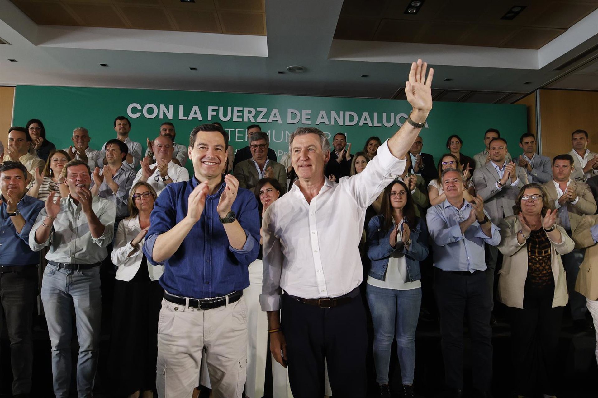 Feijóo lleva el hantavirus a recta final de campaña para contraponer la «mala gestión» de Sánchez con la de Moreno