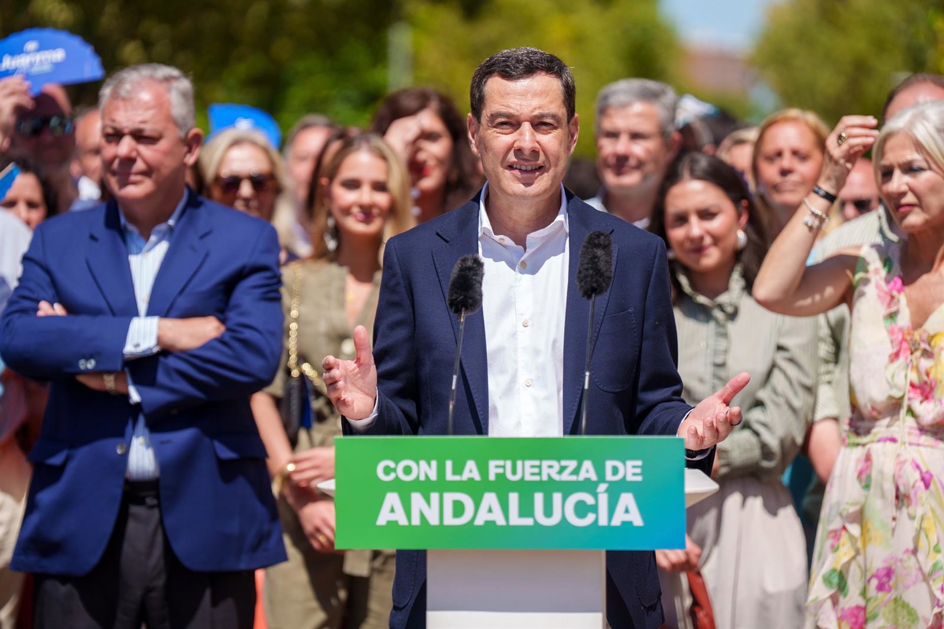 Moreno descarta un acuerdo como Extremadura o Aragón si roza la mayoría absoluta: «PSOE y Vox deberían abstenerse»