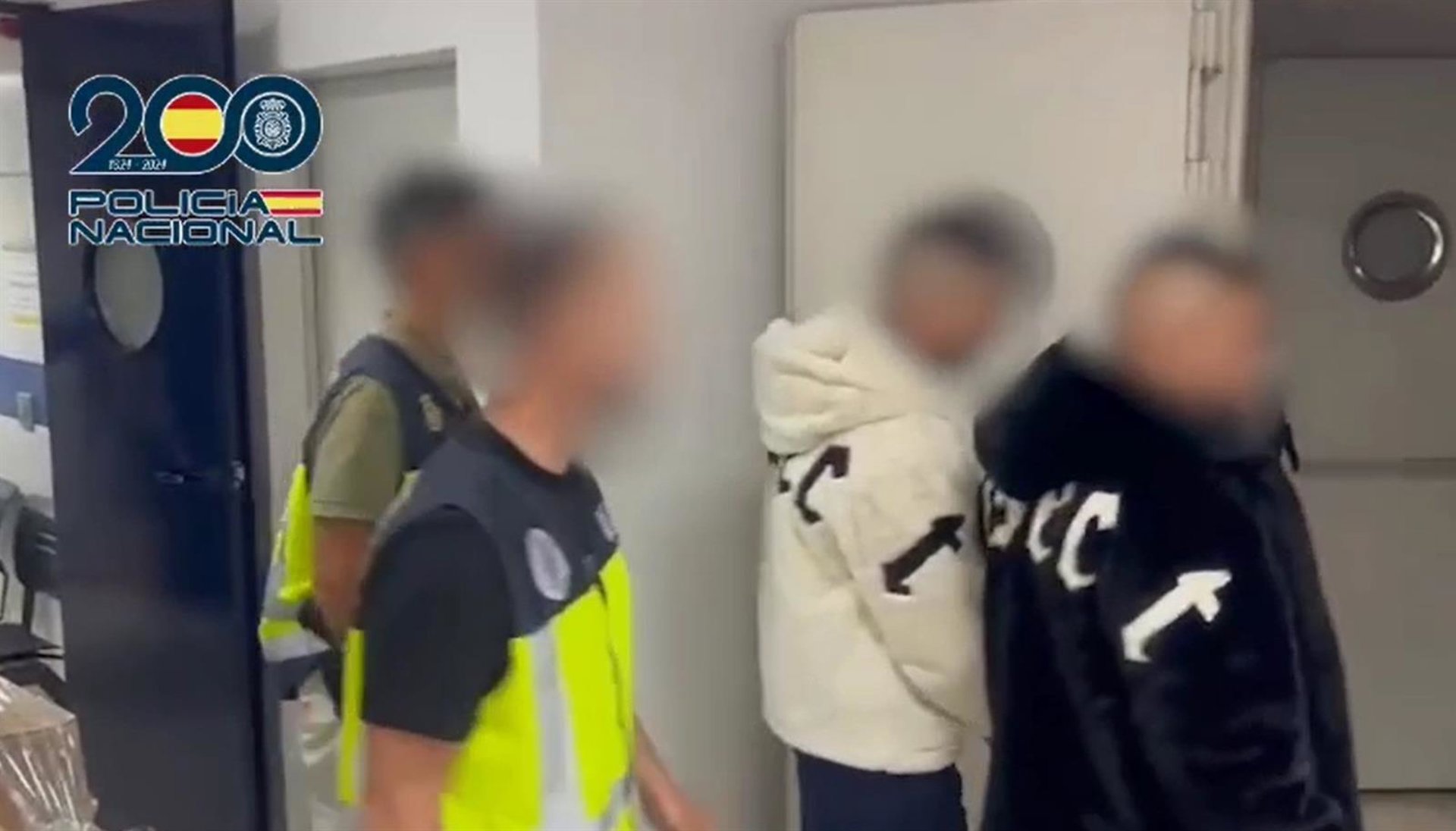 Cinco detenidos por agredir a un hombre para atemorizarlo y que no declarara en un juicio