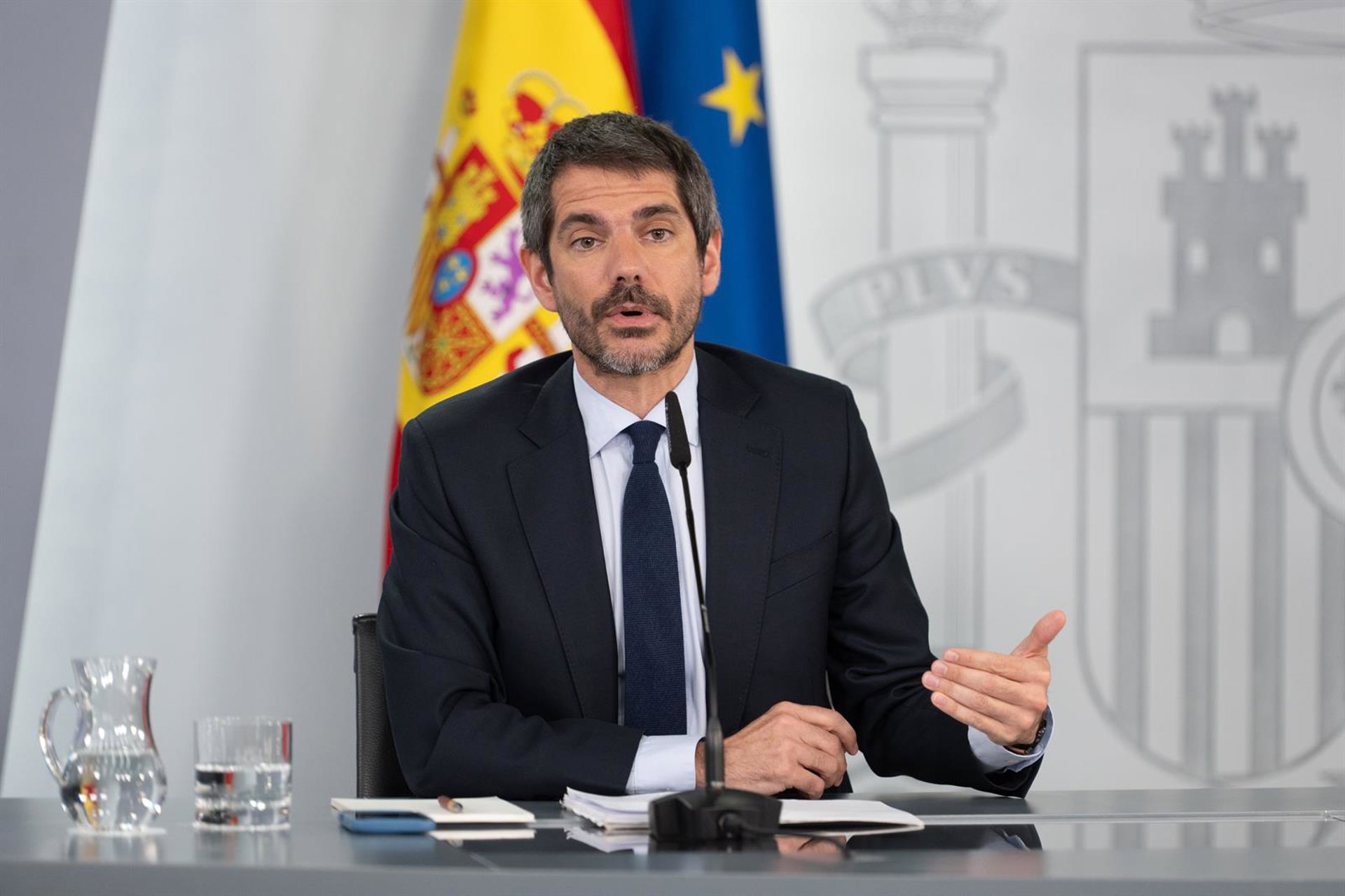 Urtasun dice que Sumar «protegerá» al Gobierno progresista pese a la imputación de Zapatero, a quien pide explicaciones