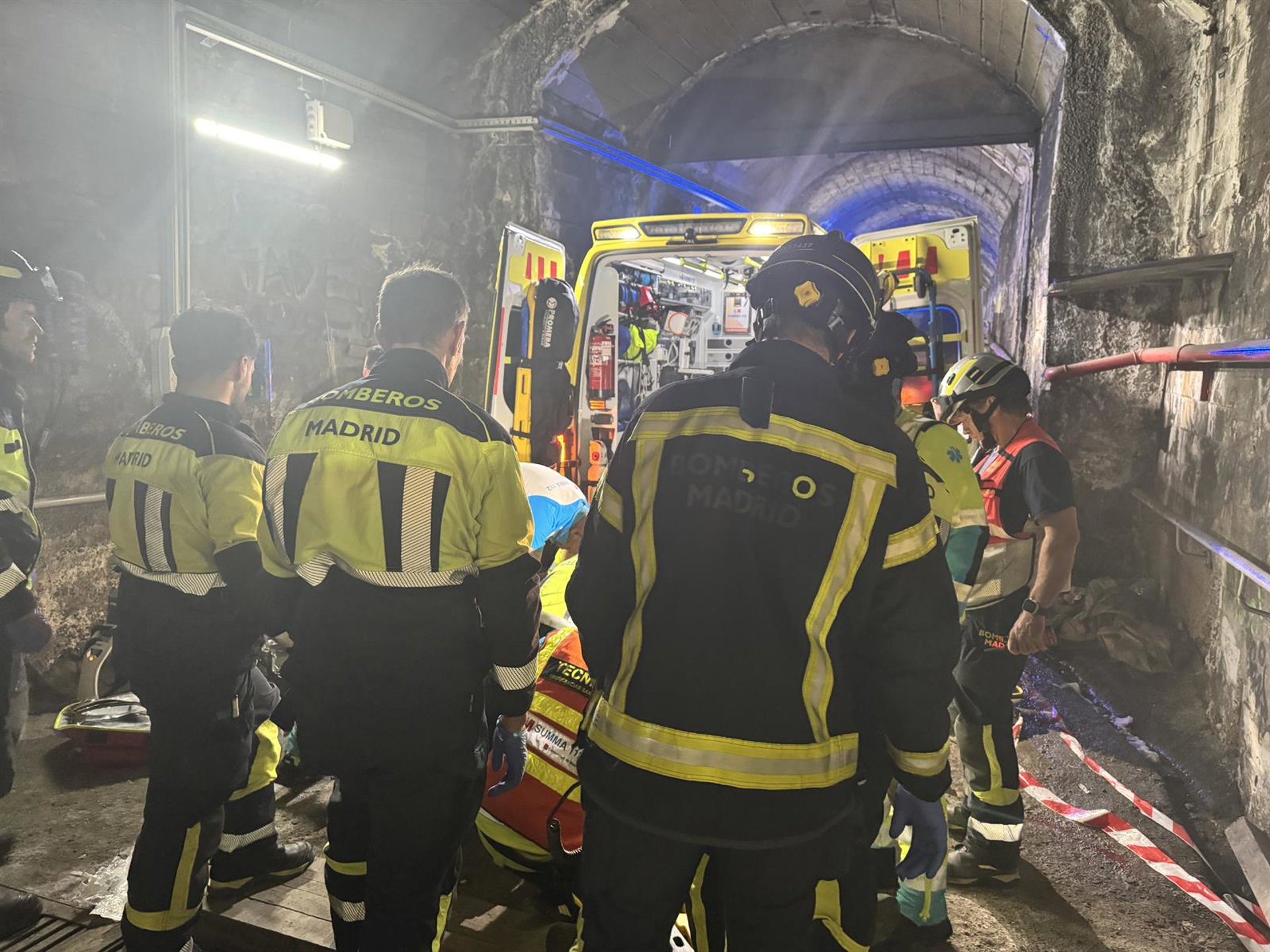 Muere un trabajador de Cercanías Madrid tras recibir un golpe de una retroexcavadora