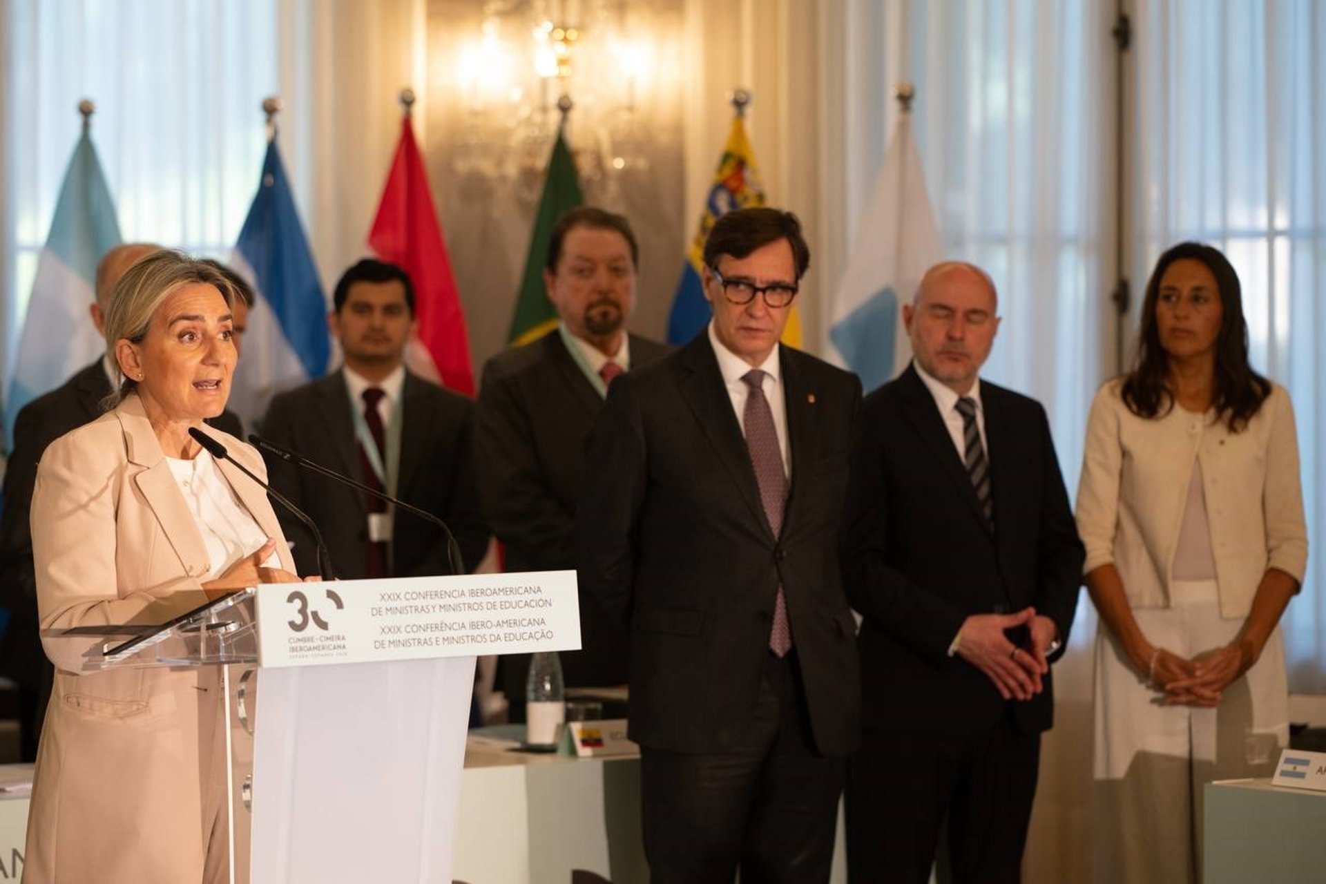 Tolón defiende abordar la equidad y el uso de la IA en la estrategia iberoamericana de educación