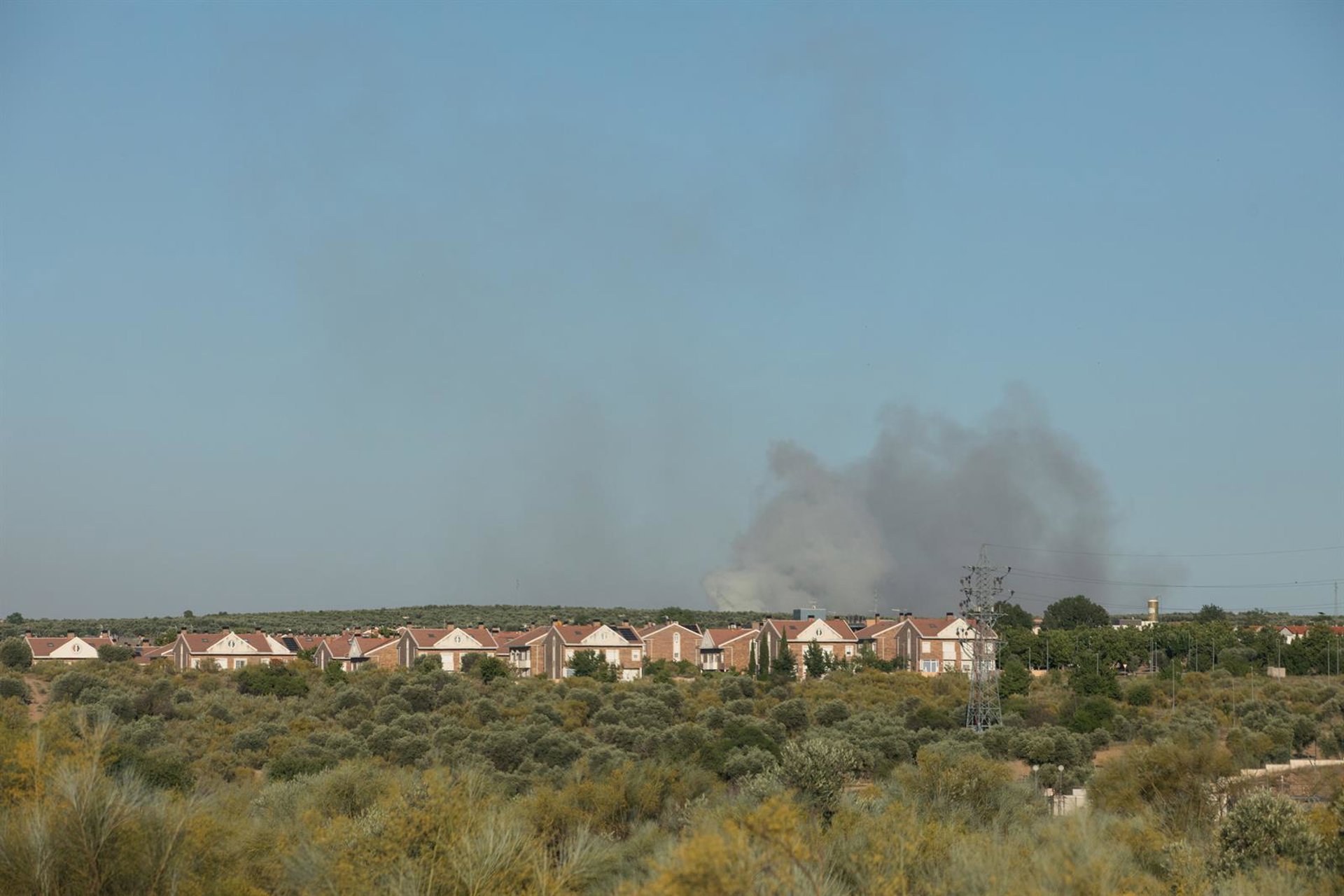 Baja a nivel operativo 1 el incendio originado en la Academia de Infantería Toledo