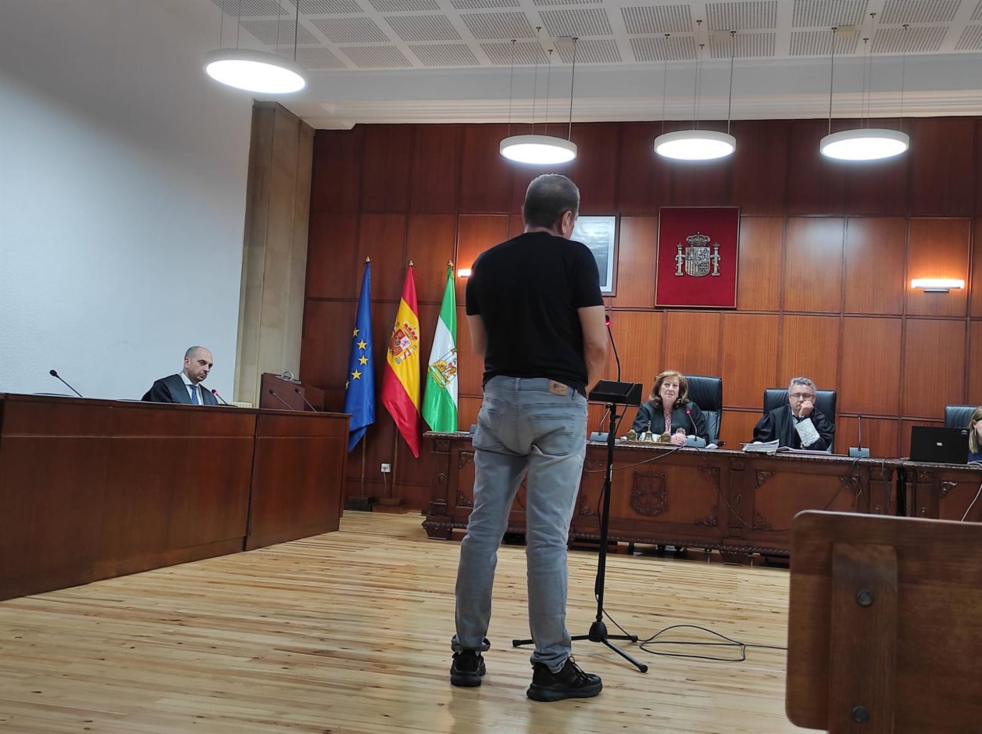 Se enfrenta a 12 años de cárcel tras ser juzgado por abusar sexualmente de una menor de nueve años