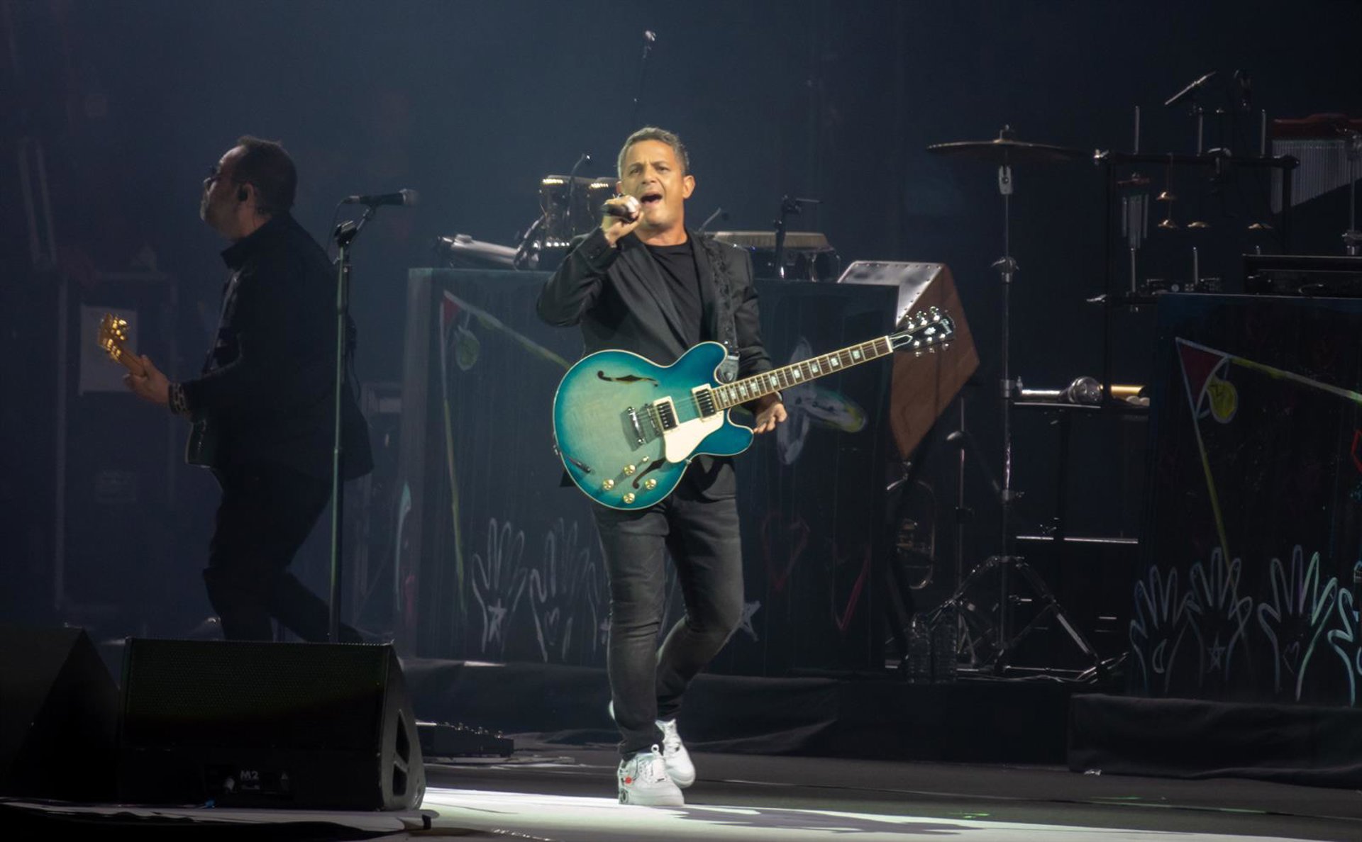 Alejandro Sanz inicia este sábado en La Cartuja su gira española: «Hola mi gente, feliz por comenzar en casita»