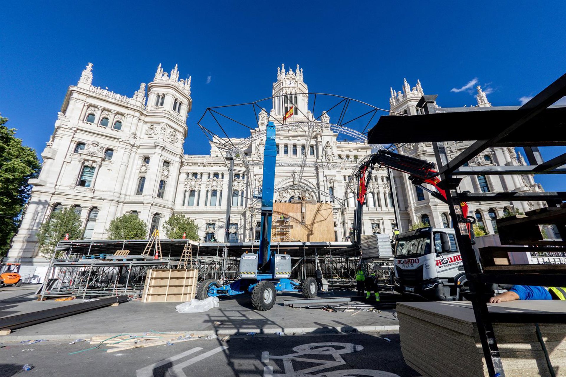 Madrid empieza a recuperar el tráfico en las zonas de Lima y Cibeles aunque con cortes parciales