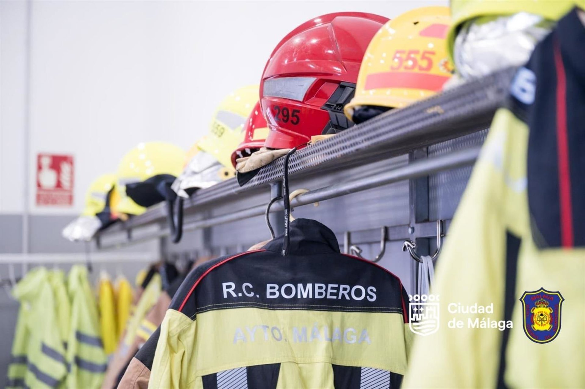 Desalojados y un herido tras un vertido accidental de ácido sulfúrico en una residencia de estudiantes