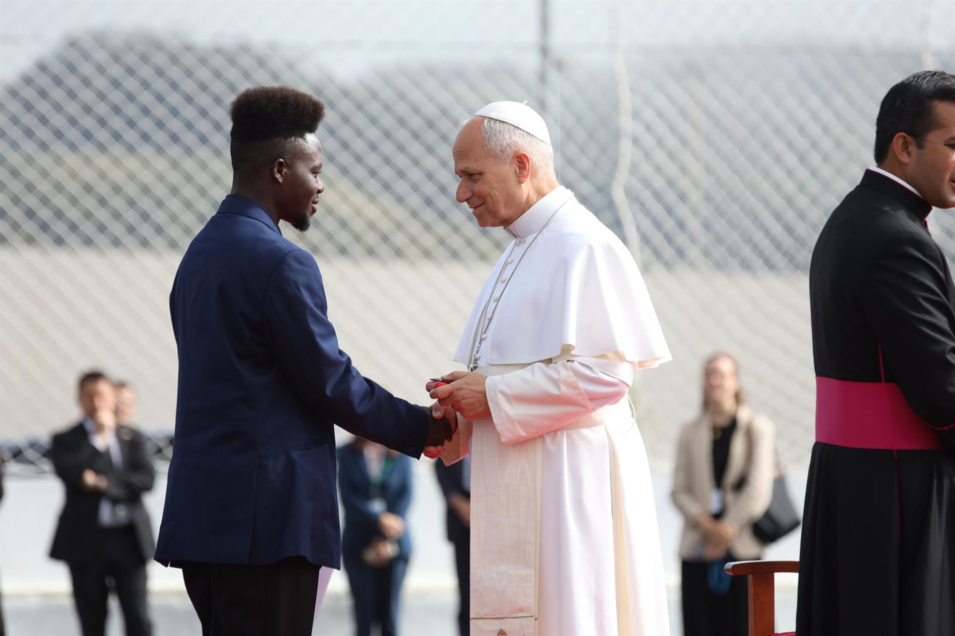 Mbacke, migrante senegalés, a León XIV: «Siga recordando al mundo que detrás de cada inmigrante hay un sueño»