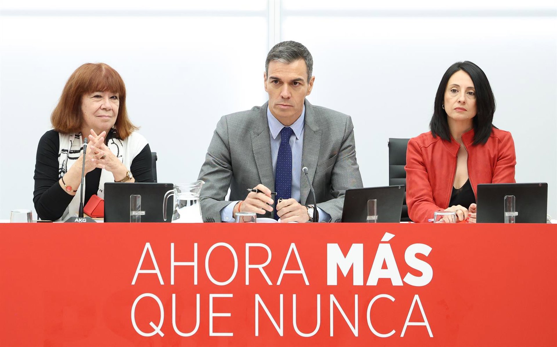 El PSOE expulsará a quien consuma prostitución y obligará a su Ejecutiva a comunicar aumentos de patrimonio