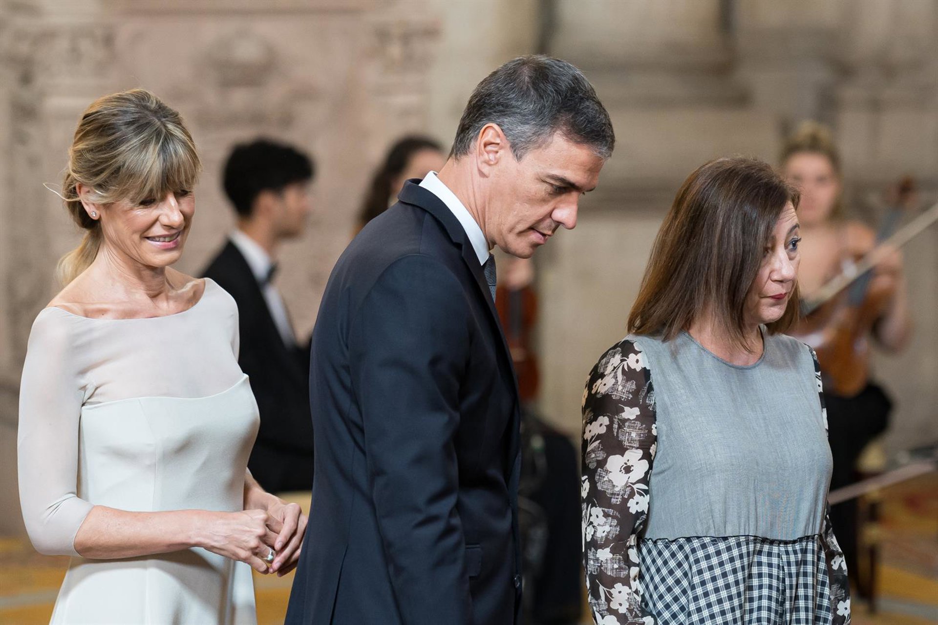 Moncloa afea a Peinado que convoque a Begoña Gómez el mismo día que Sánchez comparece en el Congreso: «No tiene límites»
