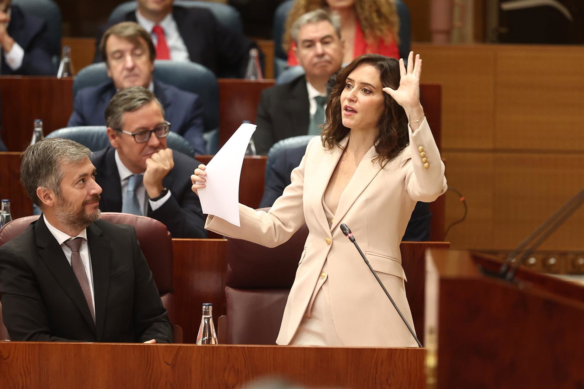 Ayuso pregunta a Sánchez si «no es suficiente» la condena de 24 años a Ábalos, su «número dos», para convocar elecciones