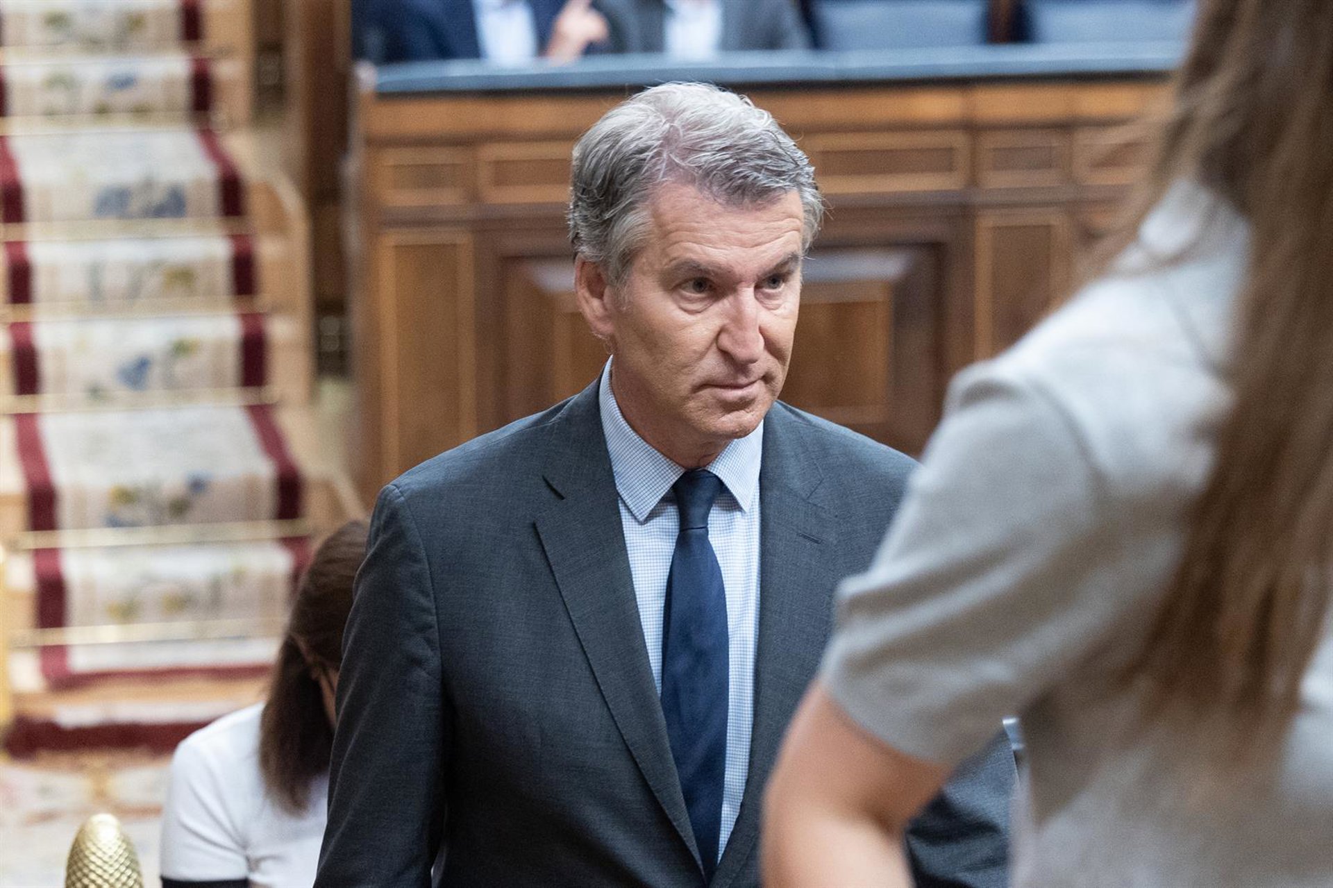 Feijóo critica que Sánchez «se ría» del Congreso tras aprobarse su dimisión: «Tomamos buena nota de esta indisciplina»