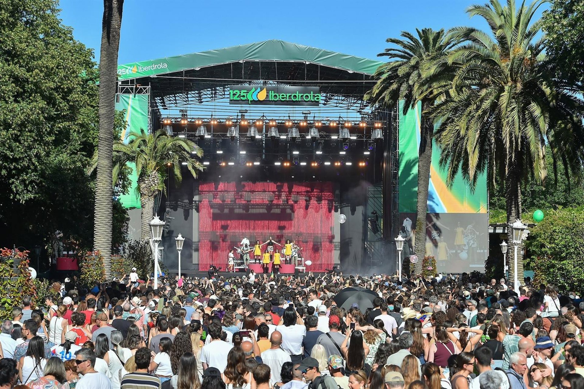 Iberdrola celebra su 125 aniversario con un concierto con Lenny Kravitz, Ana Mena y Manu Carrasco
