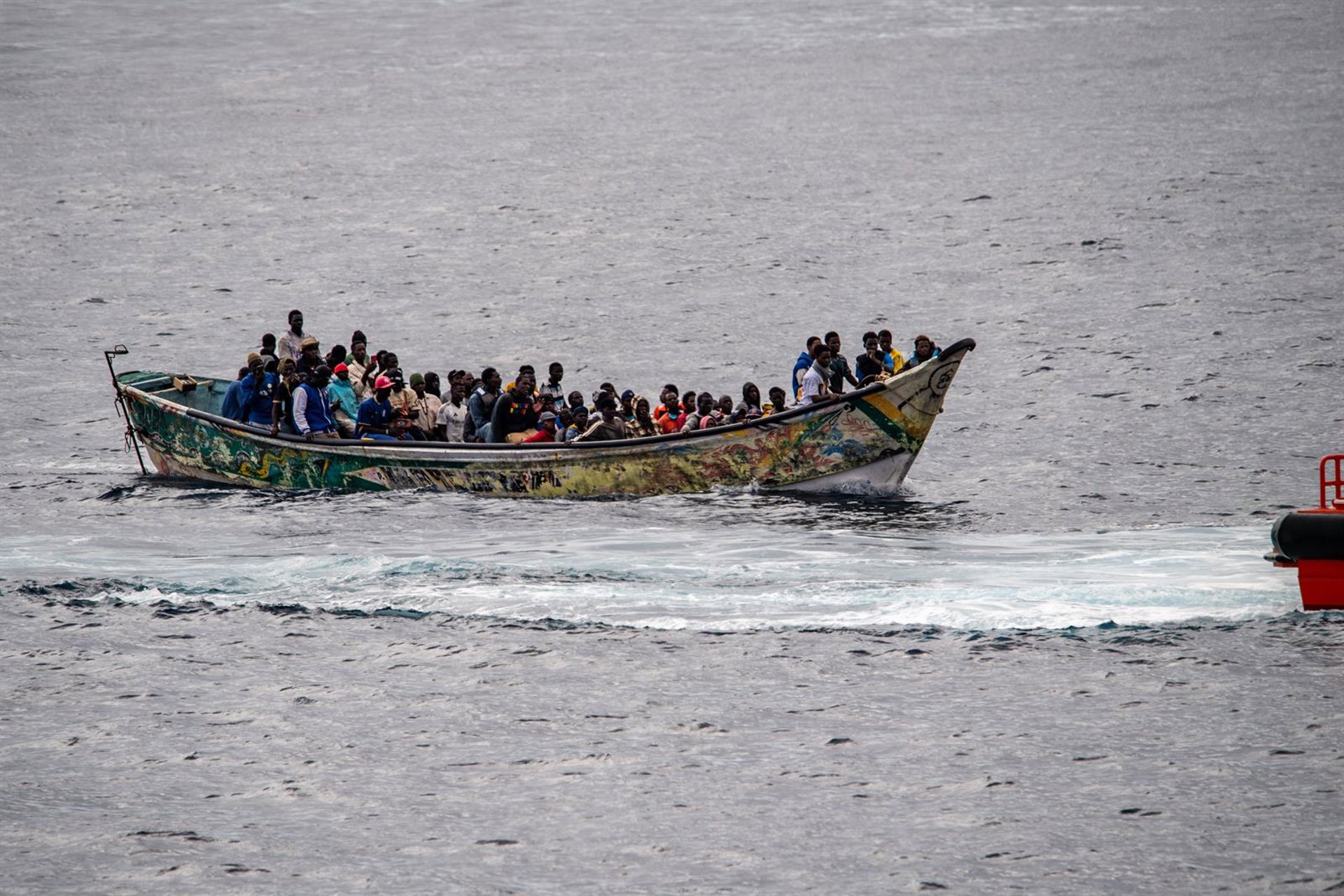 Salvamento Marítimo intercepta un cayuco a diez millas al sur de La Restinga (El Hierro)