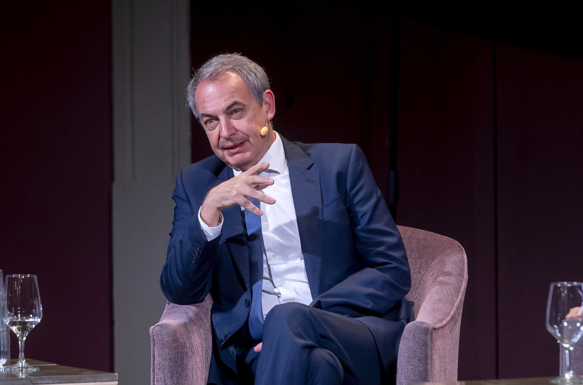 El Senado de Bolivia crea una comisión para investigar las «presuntas influencias» de Zapatero en el país