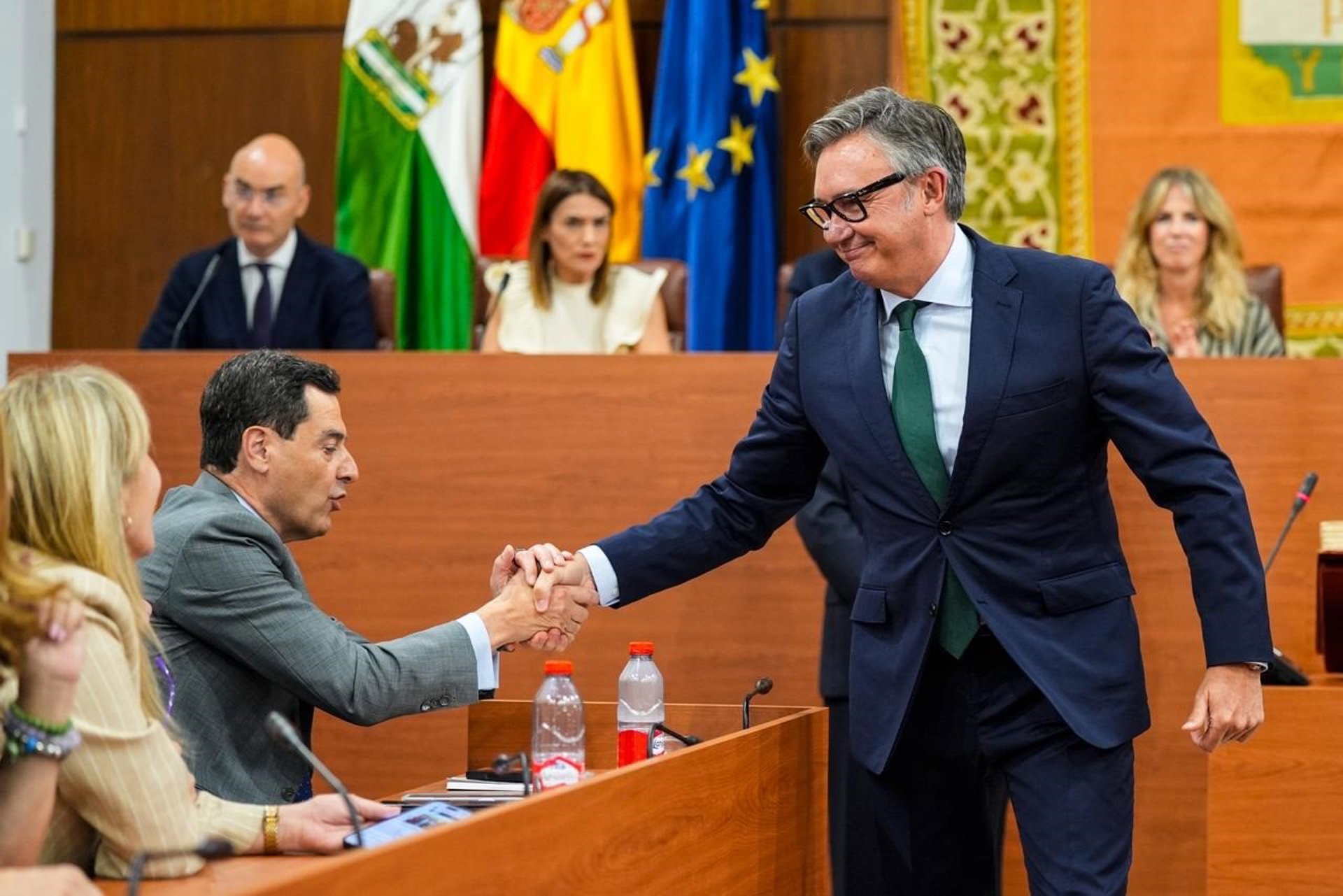 PP-A y Vox cierran un acuerdo de gobierno que Moreno y Gavira firmarán antes de la segunda votación de investidura