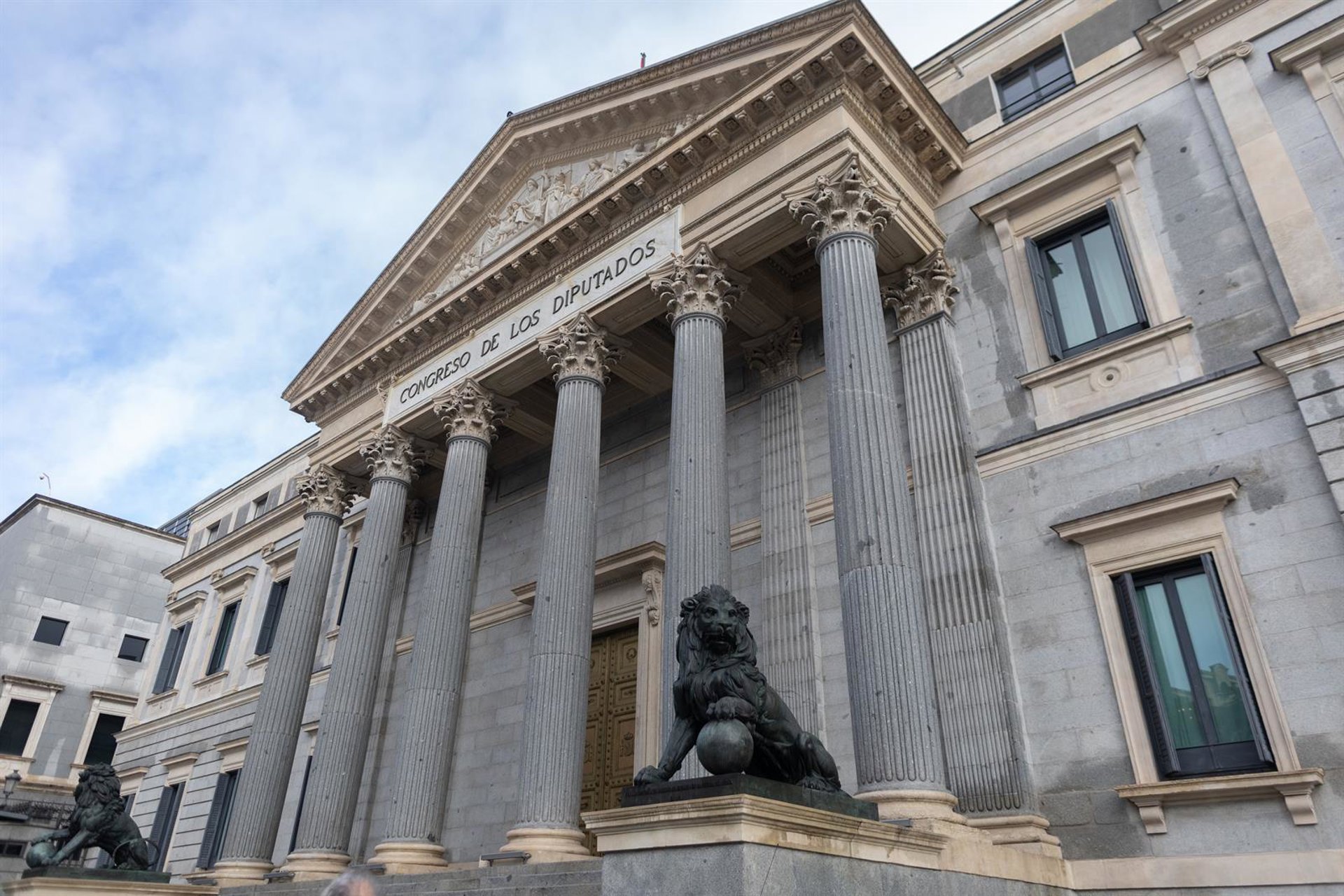 Nueve de cada diez españoles creen que la Justicia no es imparcial con los políticos ni los trata como a los demás