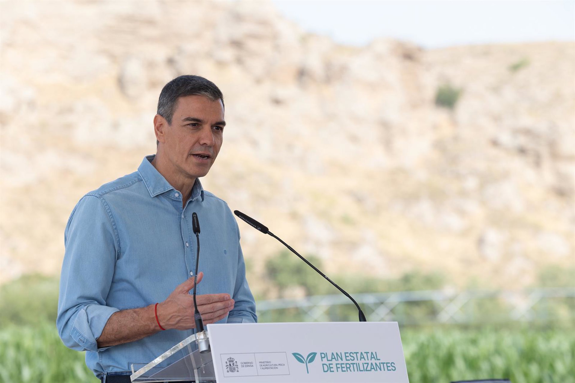 Sánchez carga contra quienes llaman «cáncer» a las bajas laborales: «Los derechos no se recortan, se defienden»