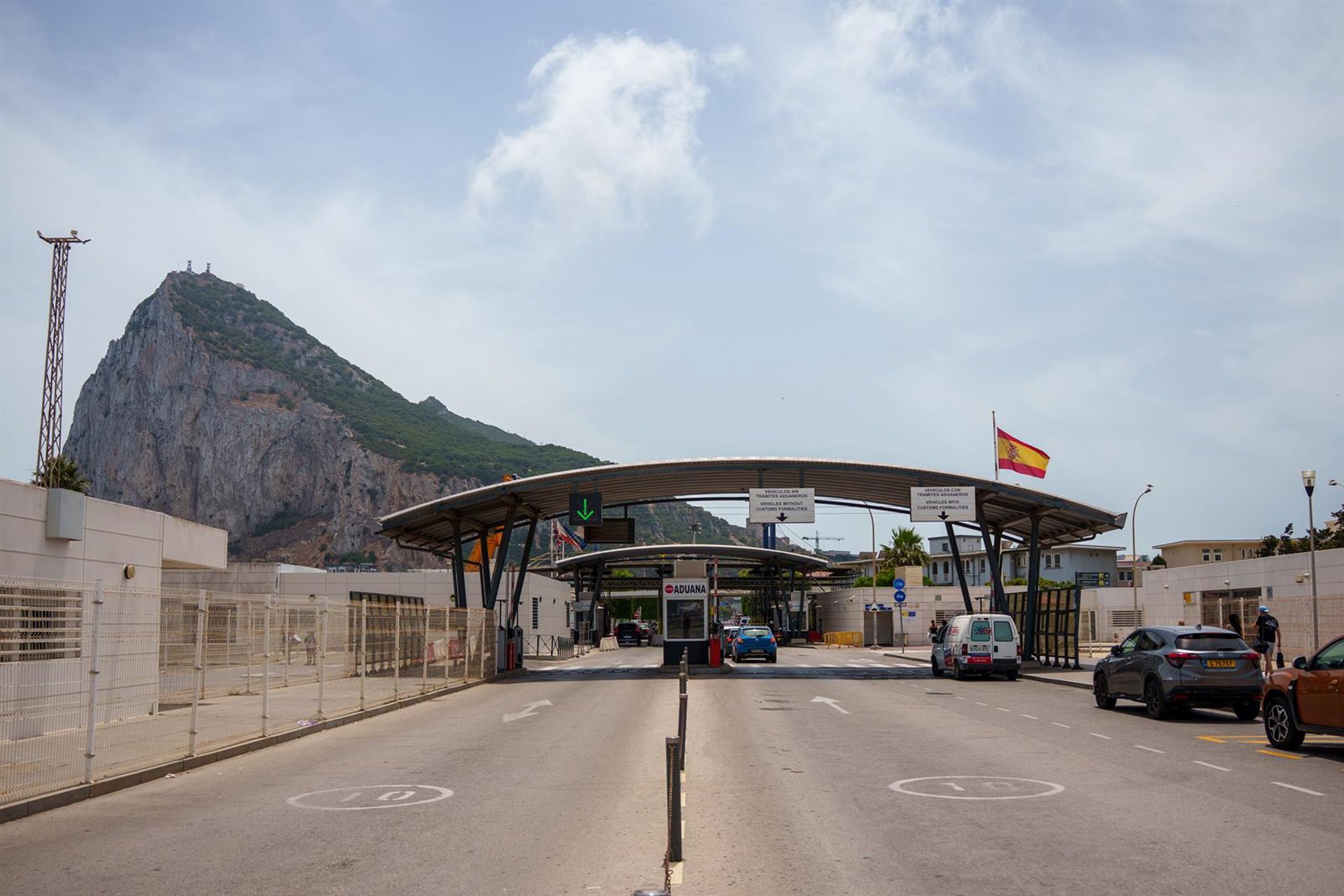 La Verja de Gibraltar, a punto de ser historia tras su construcción por Reino Unido y su cierre durante años por Franco