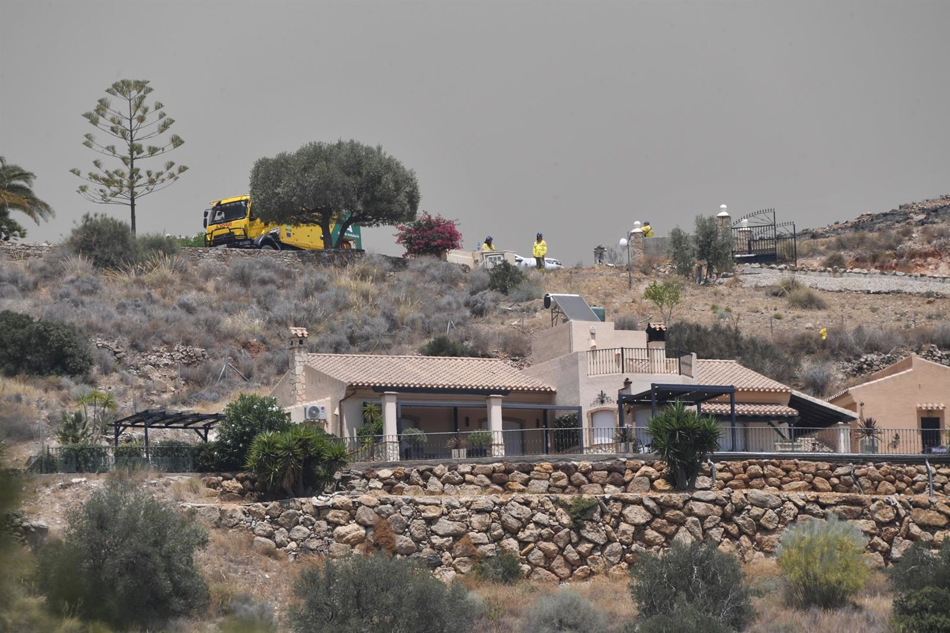 Detenidas dos personas por desobediencia en la evacuación del incendio de Los Gallardos