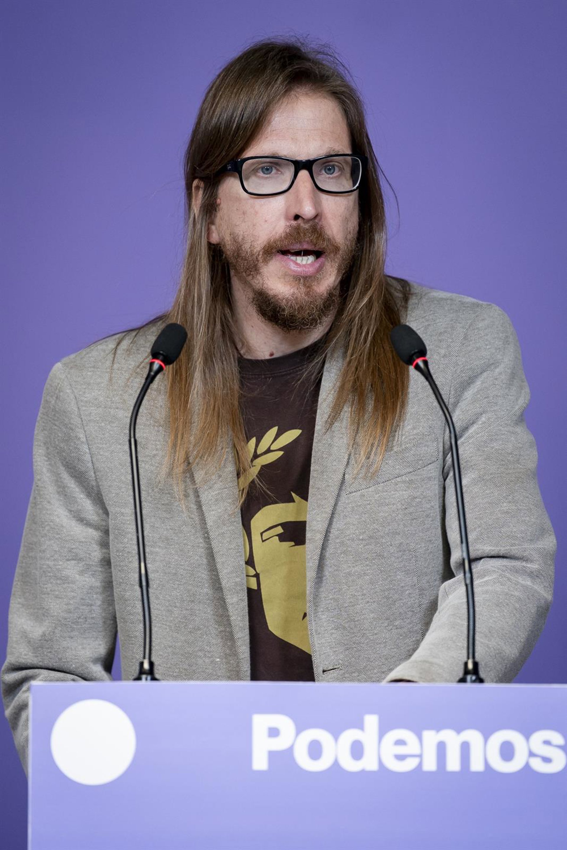 Podemos llama «racista asqueroso» a Rajoy por sus palabras sobre la selección francesa y avisa de posible delito de odio