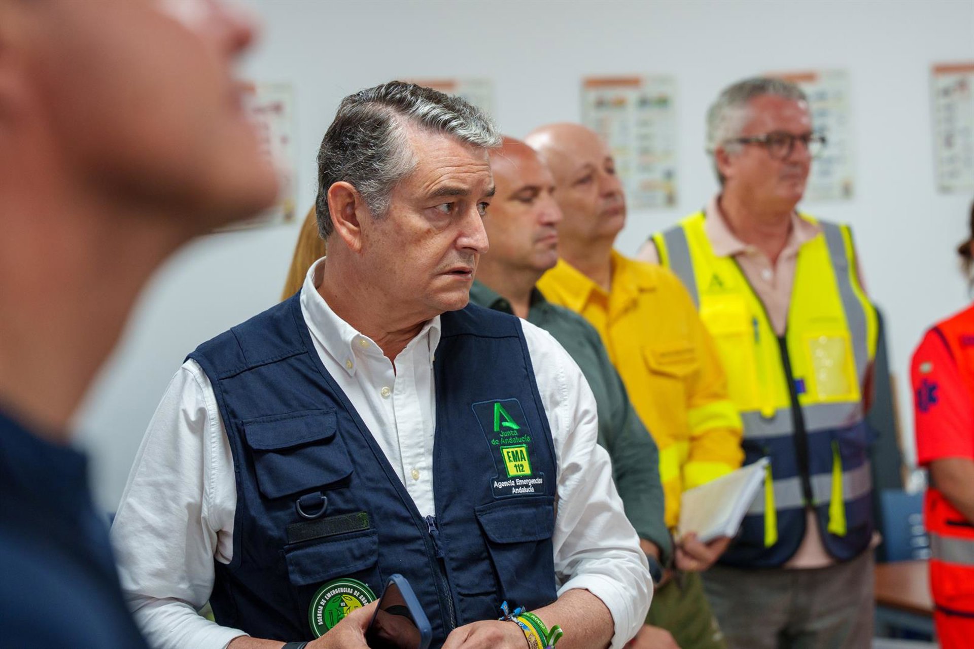 Unos 50 efectivos del Infoca mantienen la vigilancia en Los Gallardos para liquidar puntos calientes