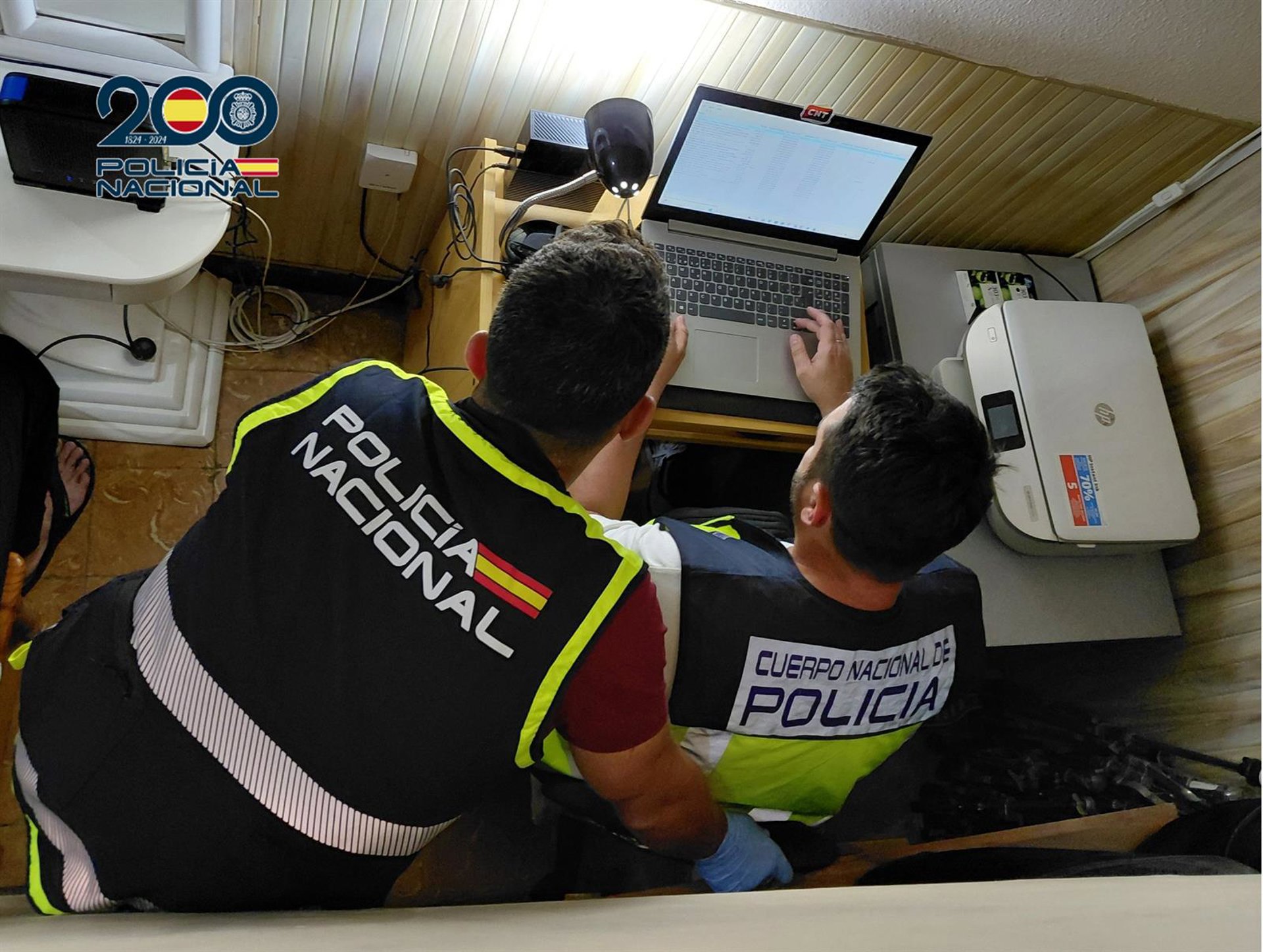 Detenidas seis personas en Tenerife por corrupción de menores, pornografía infantil y tenencia de armas