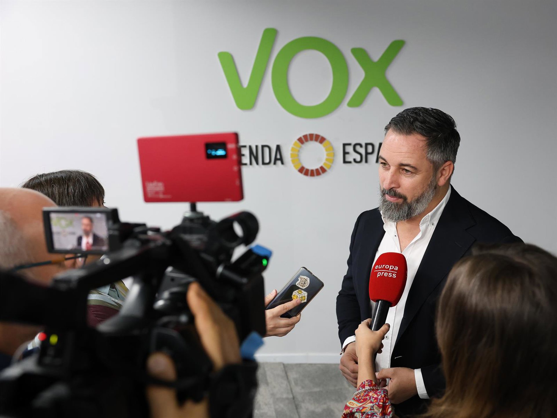 Abascal carga contra el Gobierno por el juicio a Begoña Gómez y acusa a «Bruselas» de estar «encubriéndolo todo»