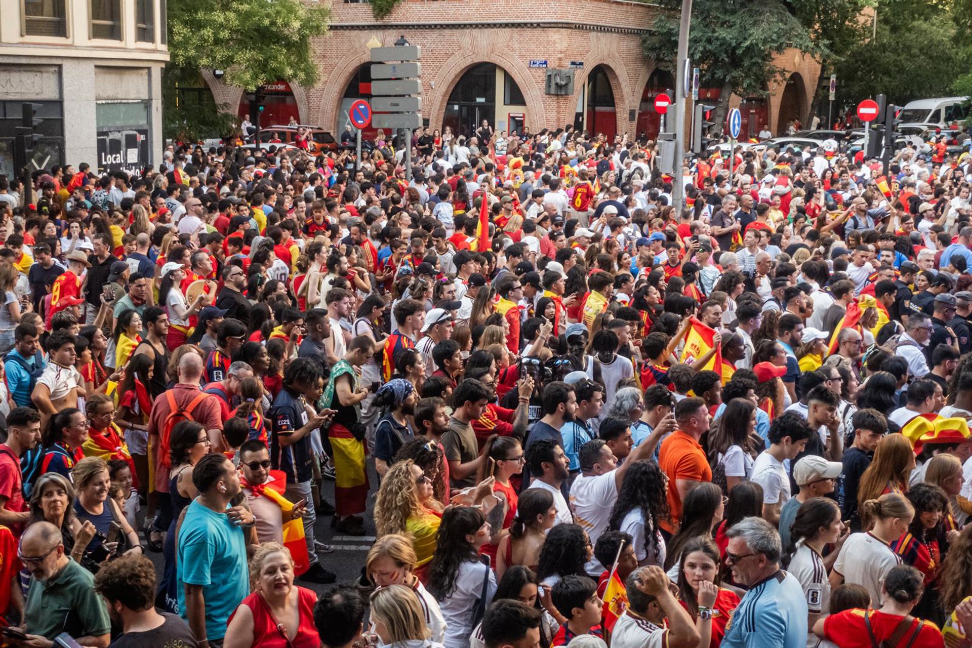 Madrid vive una «noche tranquila» por la celebración del Mundial con solo siete traslados, la mayoría por el calor