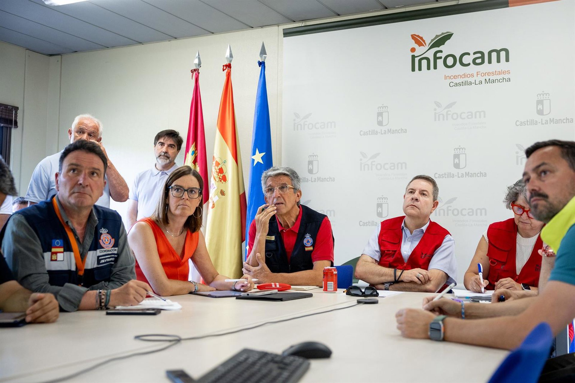 El incendio de La Mierla (Guadalajara) frena su avance a Soria y afecta ya a unas 29.000 hectáreas