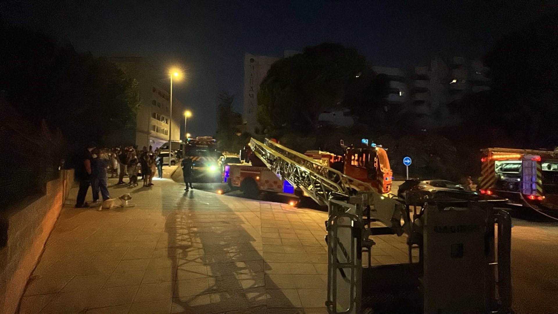 Fallecen dos menores en un incendio de una vivienda en Benalmádena