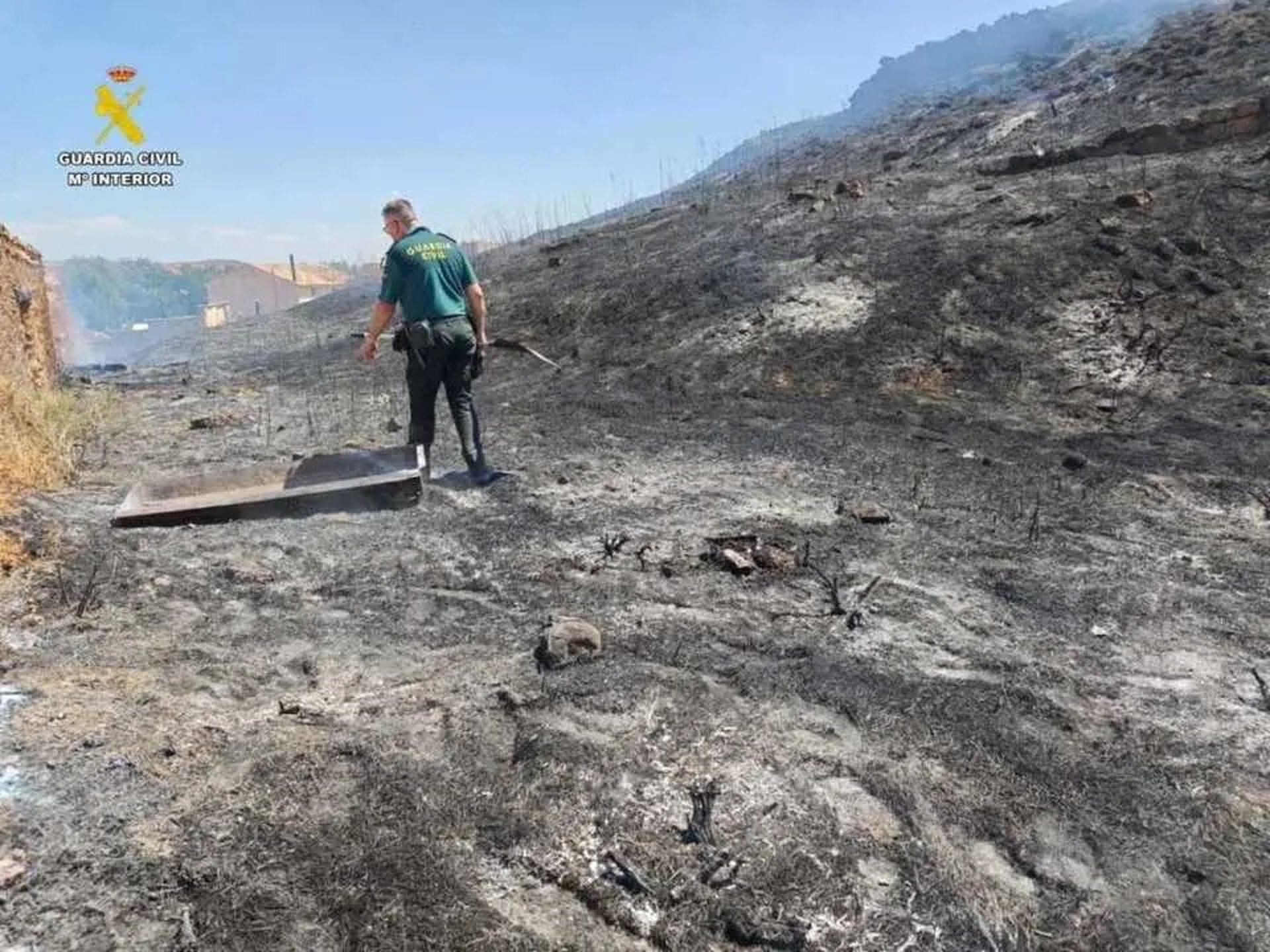 Detenido por originar un incendio forestal cuando usaba una radial en Monteagudo de las Vicarías (Soria)