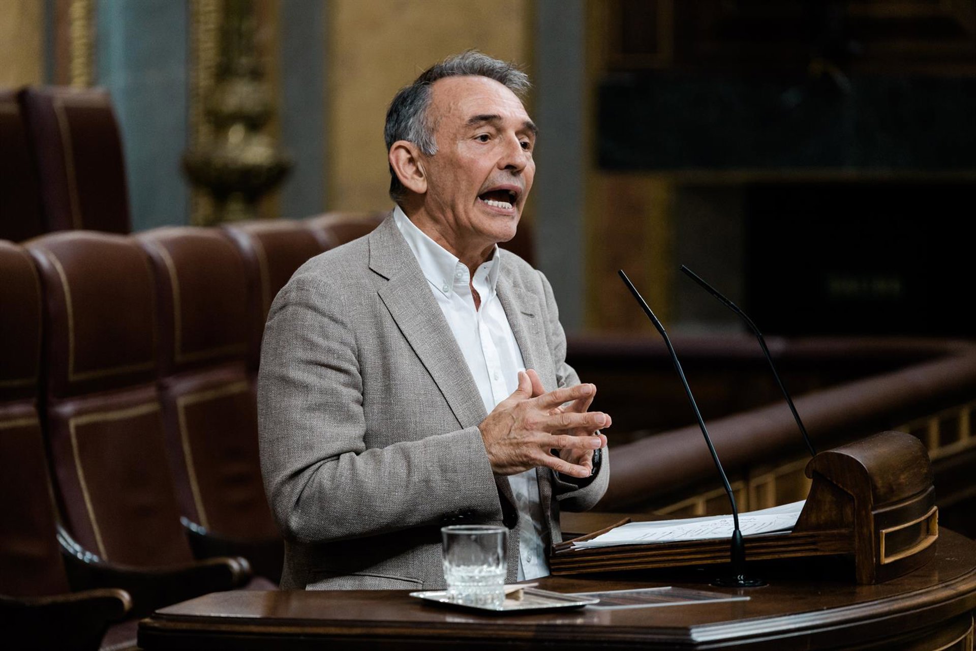 Sumar achaca a Vivas «clara responsabilidad» en la violencia en Ceuta, coincidente con la «inaceptable» visita de Aznar