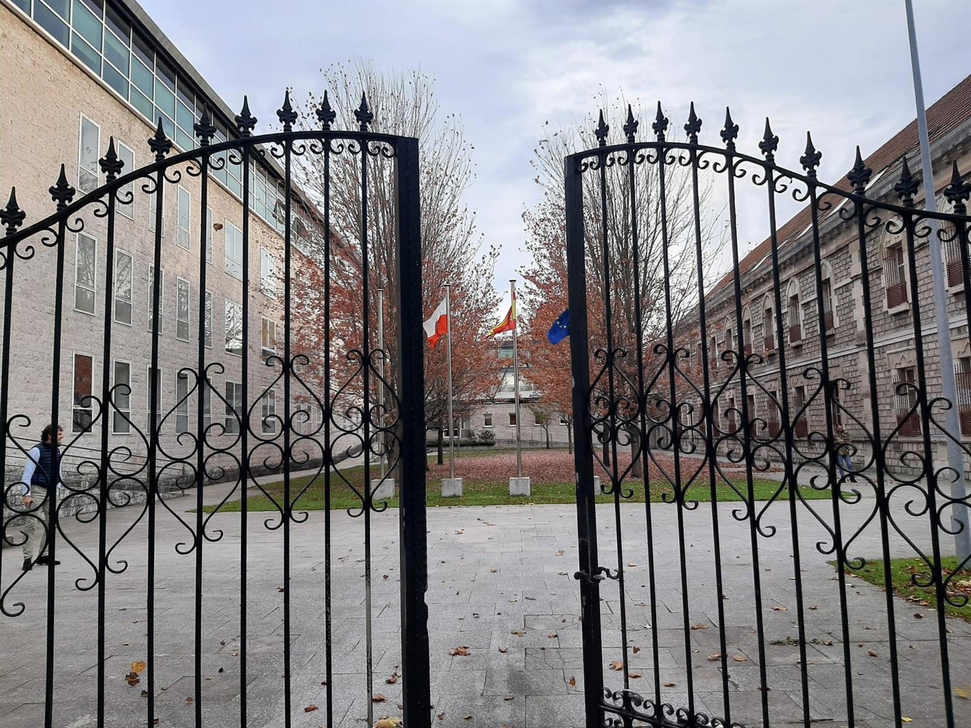 Año y medio de cárcel a una profesora por estafar 4.600 euros a una compañera de trabajo