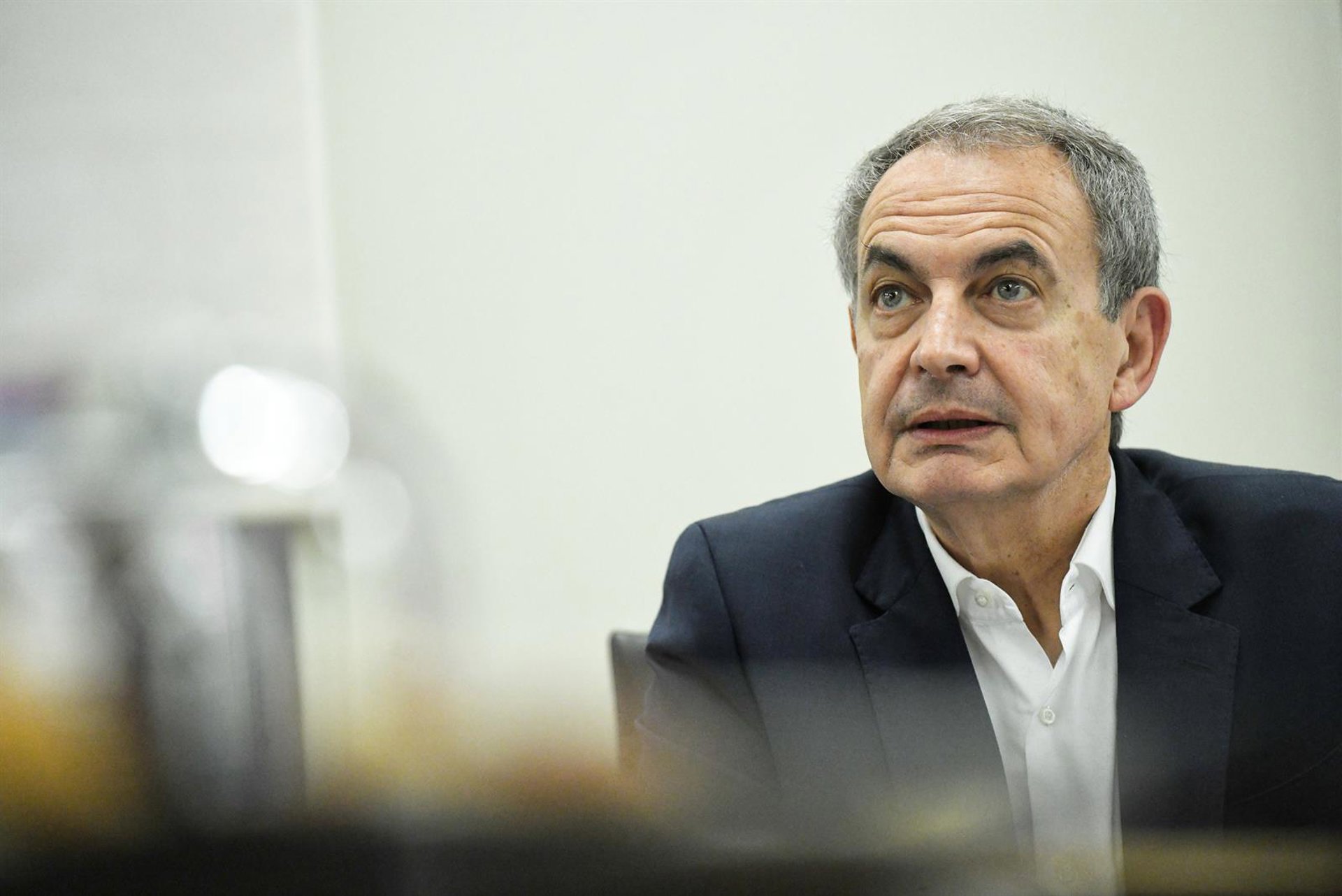 Sánchez dice que Zapatero le trasladó la «garantía» de la legalidad de las joyas y que nunca le habló de Plus Ultra