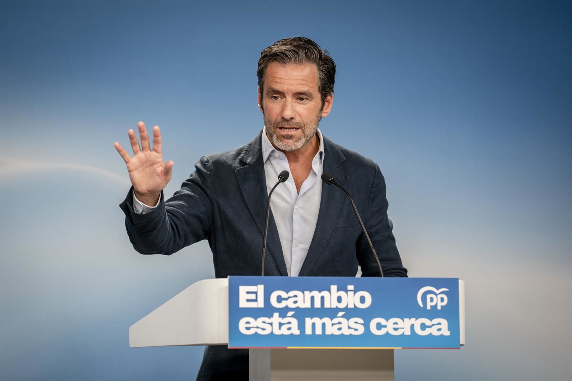 El PP rechaza la idea de Vox para debatir en el Congreso el delito de traición contra Sánchez: «Son fuegos de artificio»