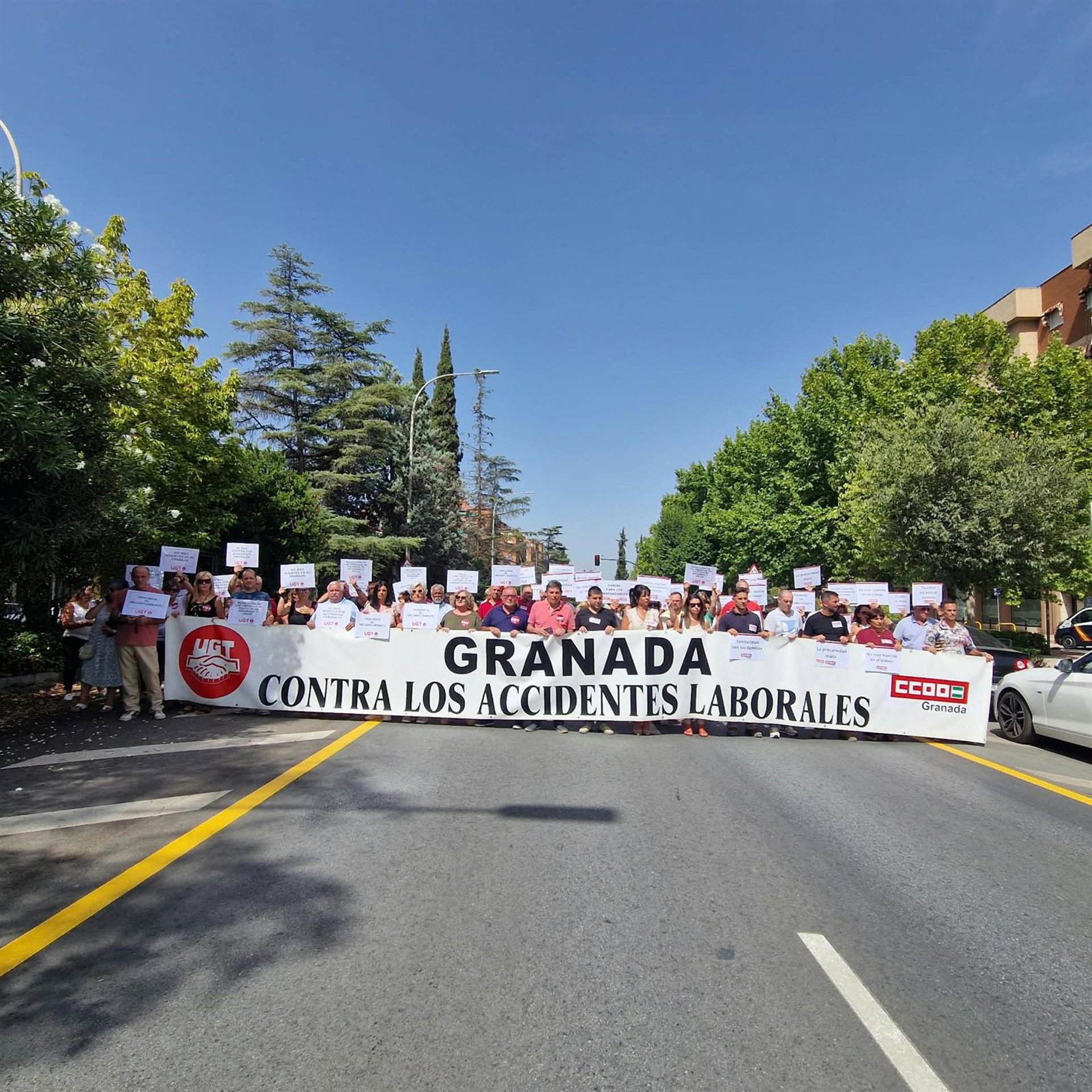 Sindicatos llevarán a la Fiscalía la muerte de un trabajador en el paraje del Tajo Colorao de Lanjarón