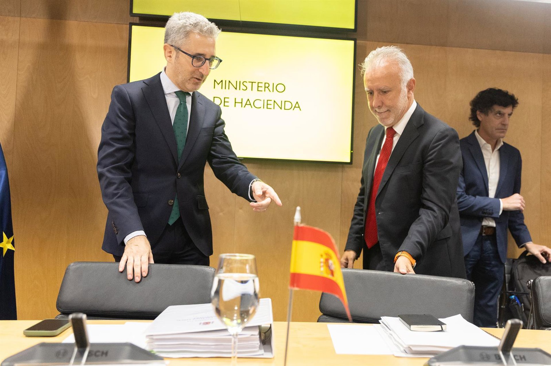El Gobierno expondrá hoy en el CPFF su plan de financiación, con las CCAA en contra, salvo Cataluña y Canarias