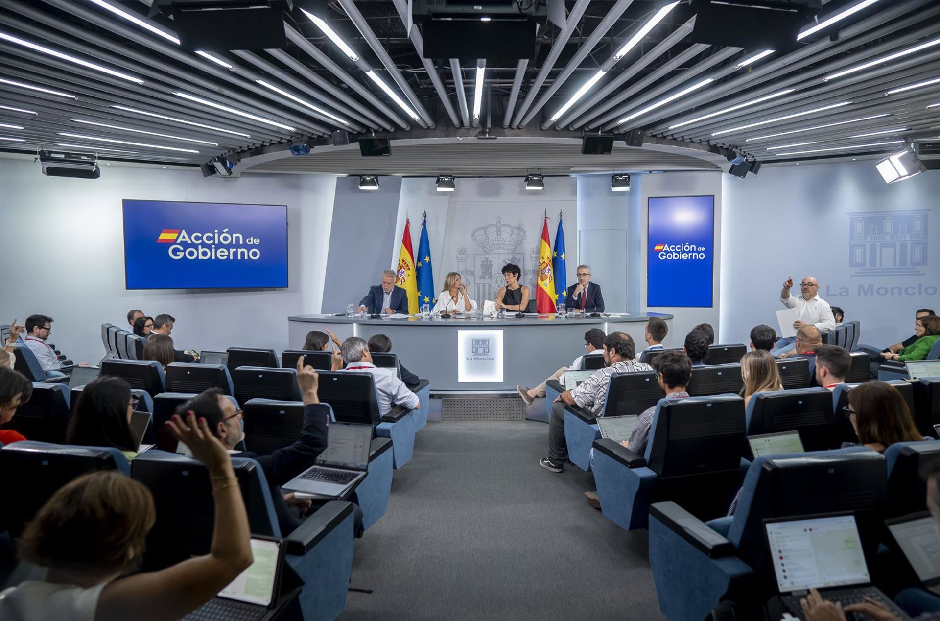 Moncloa no comparte la decisión del TS de suspender cautelarmente el voto para los nacionalizados en la ‘ley de nietos’