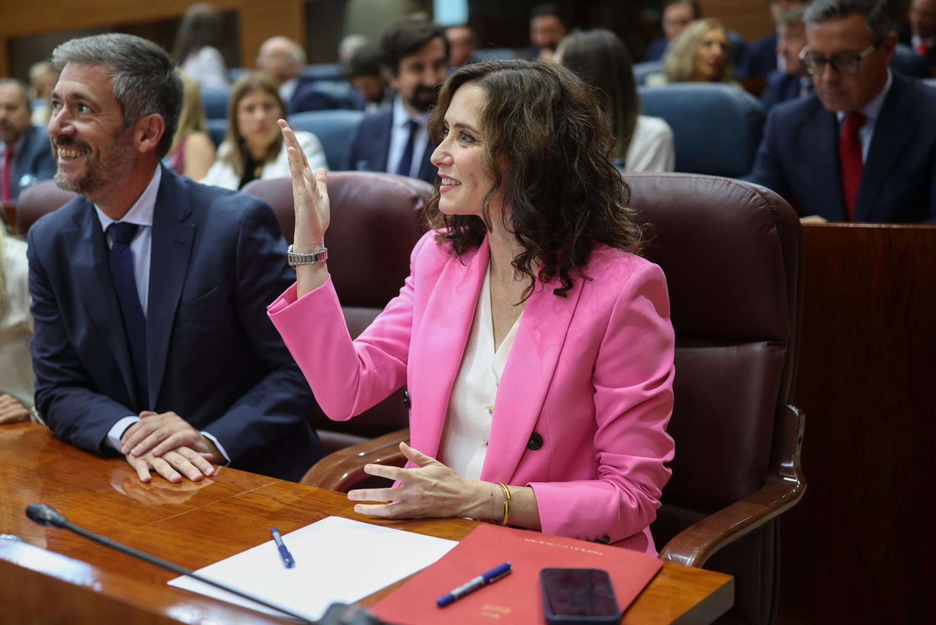 Ayuso asegura que informes de Ceuta «inculpan» a Sánchez por «no hacer nada» ante un «aviso de invasión»