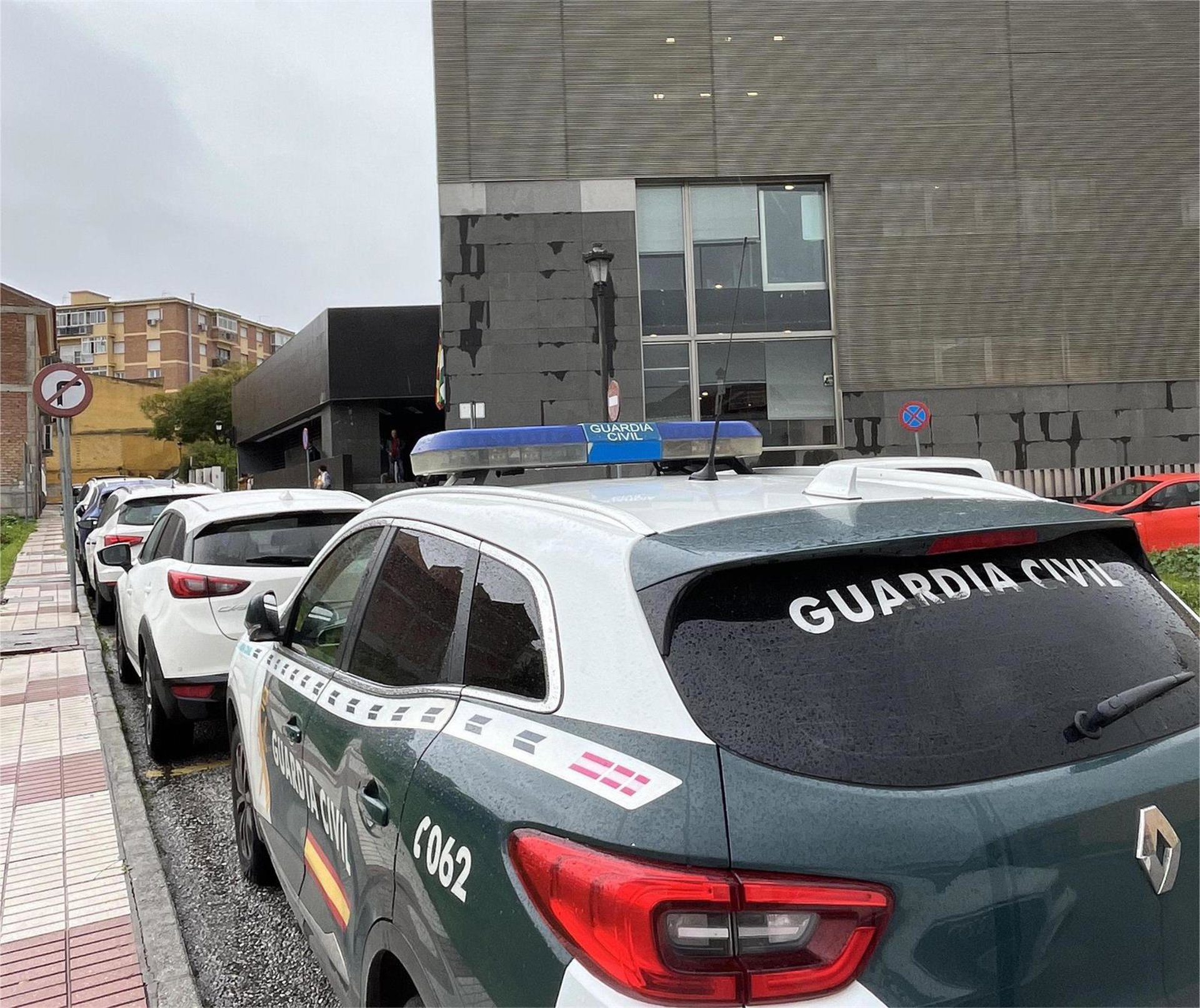Una persona detenida y otra investigada en relación con la agresión al profesorado en IES de Coín