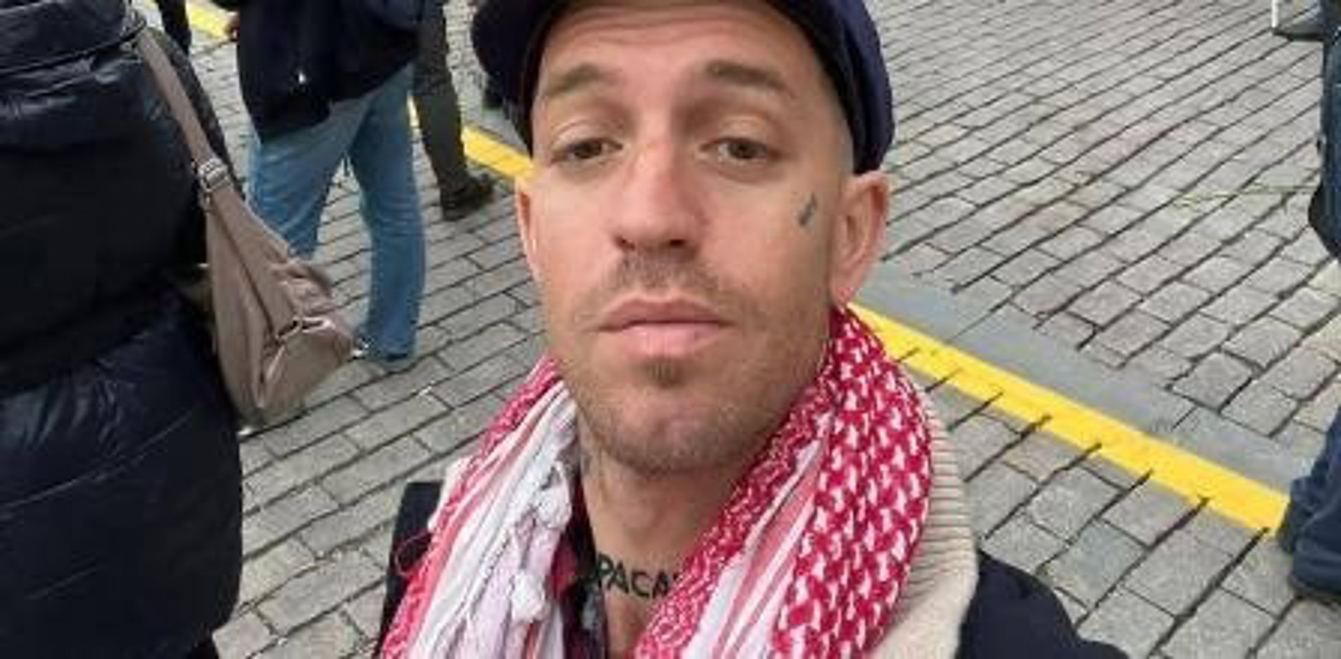 Sumar pide a Bolaños frenar la extradición del activista propalestino Fergie Chambers: «Es una persecución política»