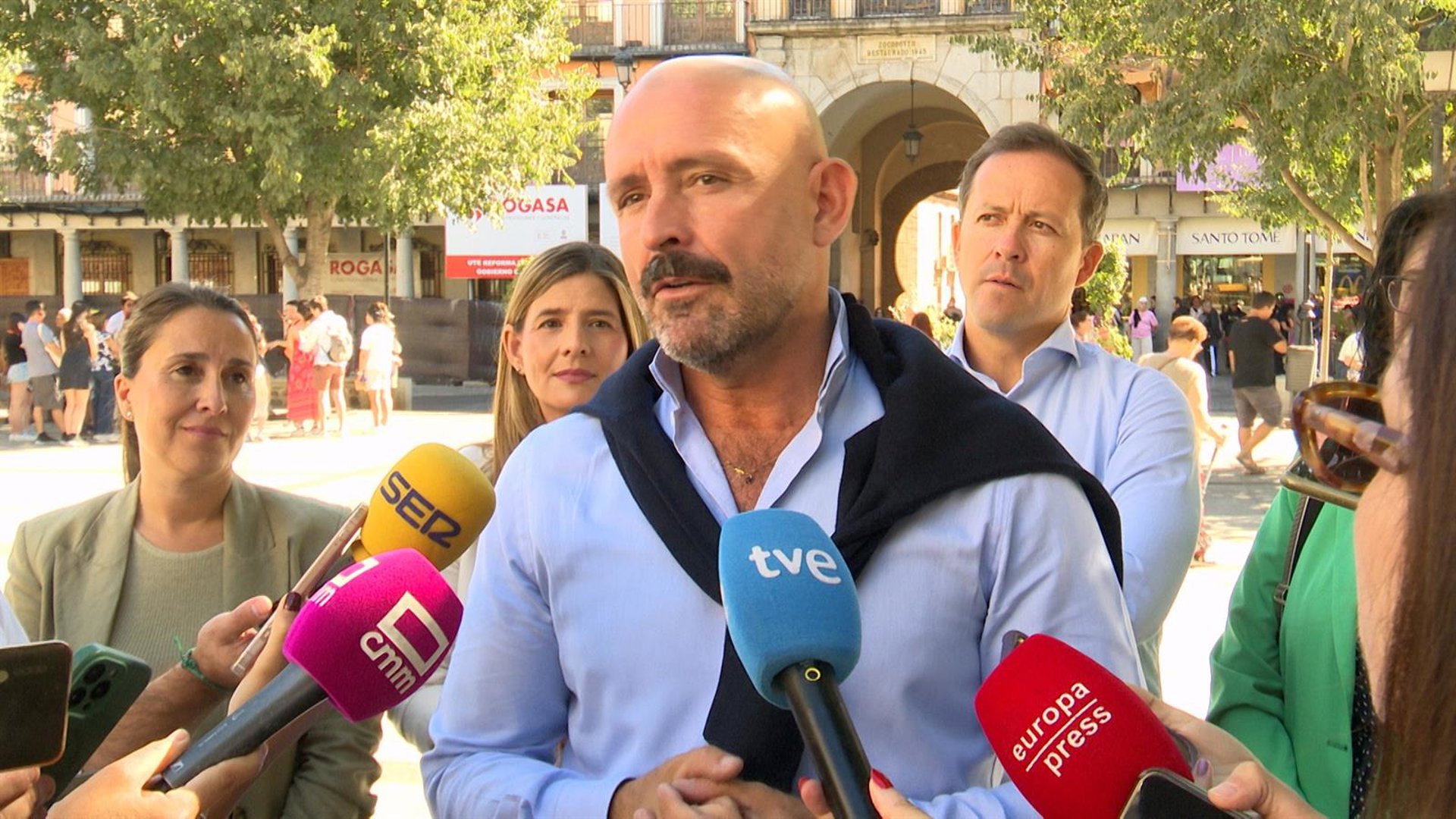 De los Santos (PP) pide a Tolón que «tome de una vez el mando» del Ministerio de Educación o que dimita por PISA y Ceuta