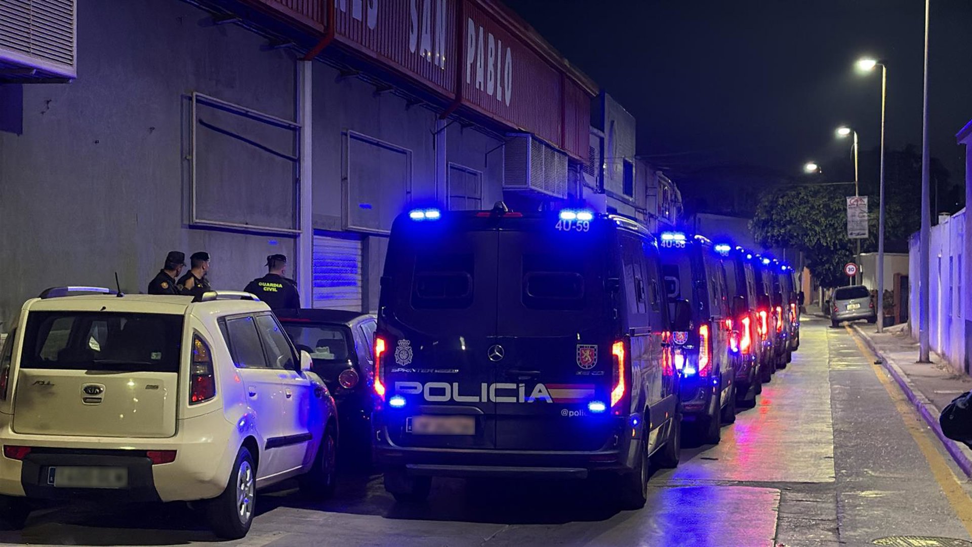 Calma en la frontera del Tarajal en Ceuta la mañana de la nueva amenaza