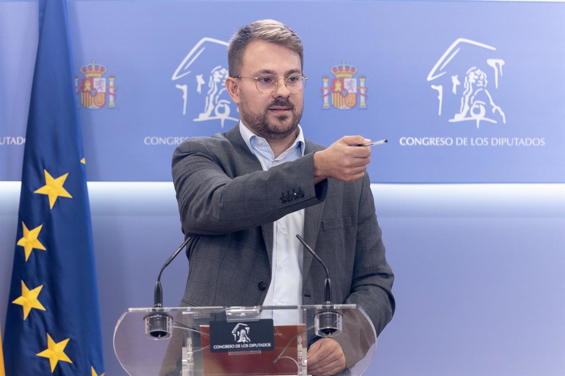 Diputado de Sumar exige que la ministra de Vivienda dimita si no expropia el piso del que ha sido desahuciada Maricarmen