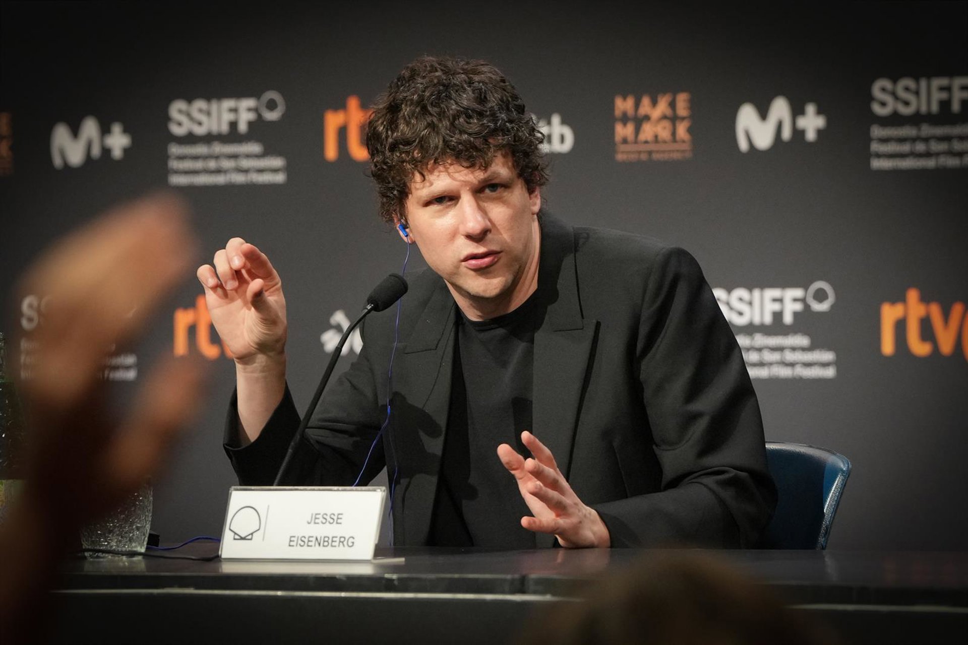Eisenberg reflexiona en ‘The Debut’ sobre «buscar la voz interna, pero también ser buen jugador de equipo»