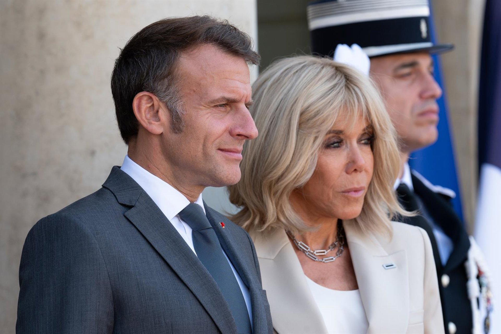 Macron recibirá el Collar de la Orden de Isabel la Católica durante su visita de Estado a España esta semana
