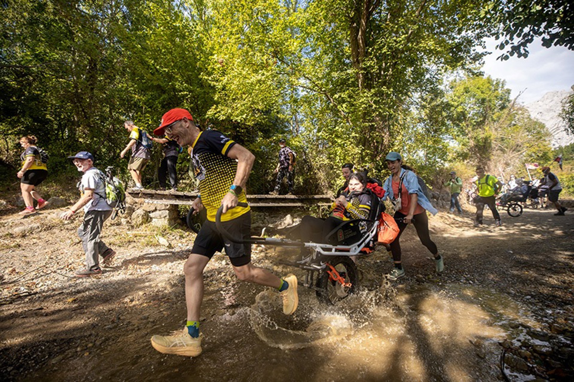 El proyecto europeo HIKE4ALL en el Camino Lebaniego sienta las bases para una marcha inclusiva anual